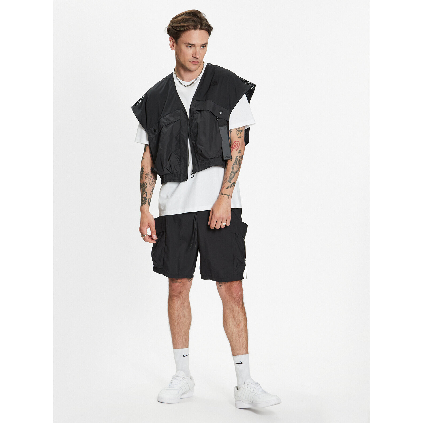 adidas Pantaloni scurți sport City Escape Cargo Shorts IC6737 Negru Regular Fit - Pled.ro