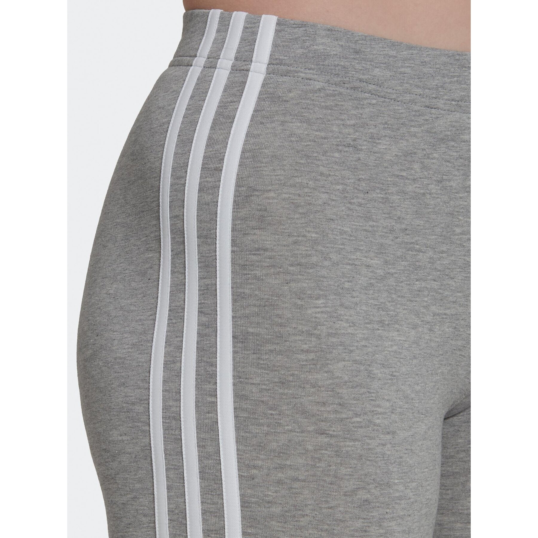 adidas Pantaloni scurți sport Essentials 3-Stripes Bike Shorts HF5956 Gri - Pled.ro