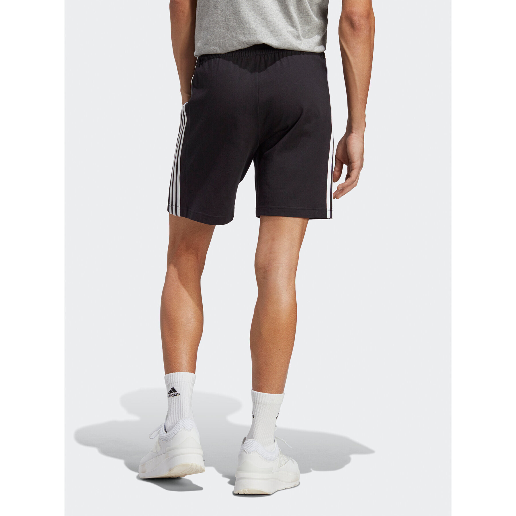 adidas Pantaloni scurți sport Essentials 3-Stripes Shorts IC9378 Negru Regular Fit - Pled.ro