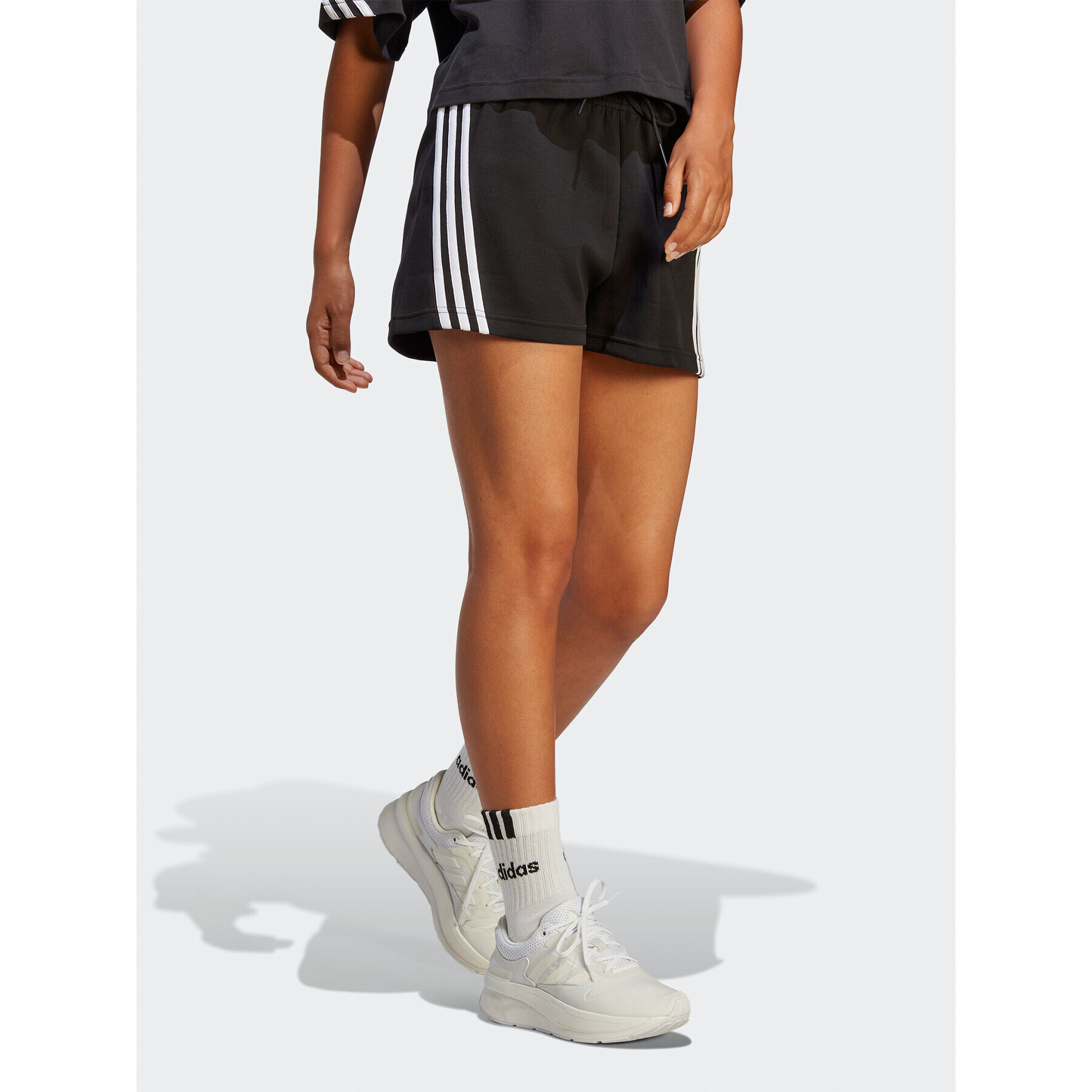 adidas Pantaloni scurți sport Future Icons 3-Stripes Shorts HT4712 Negru Regular Fit - Pled.ro