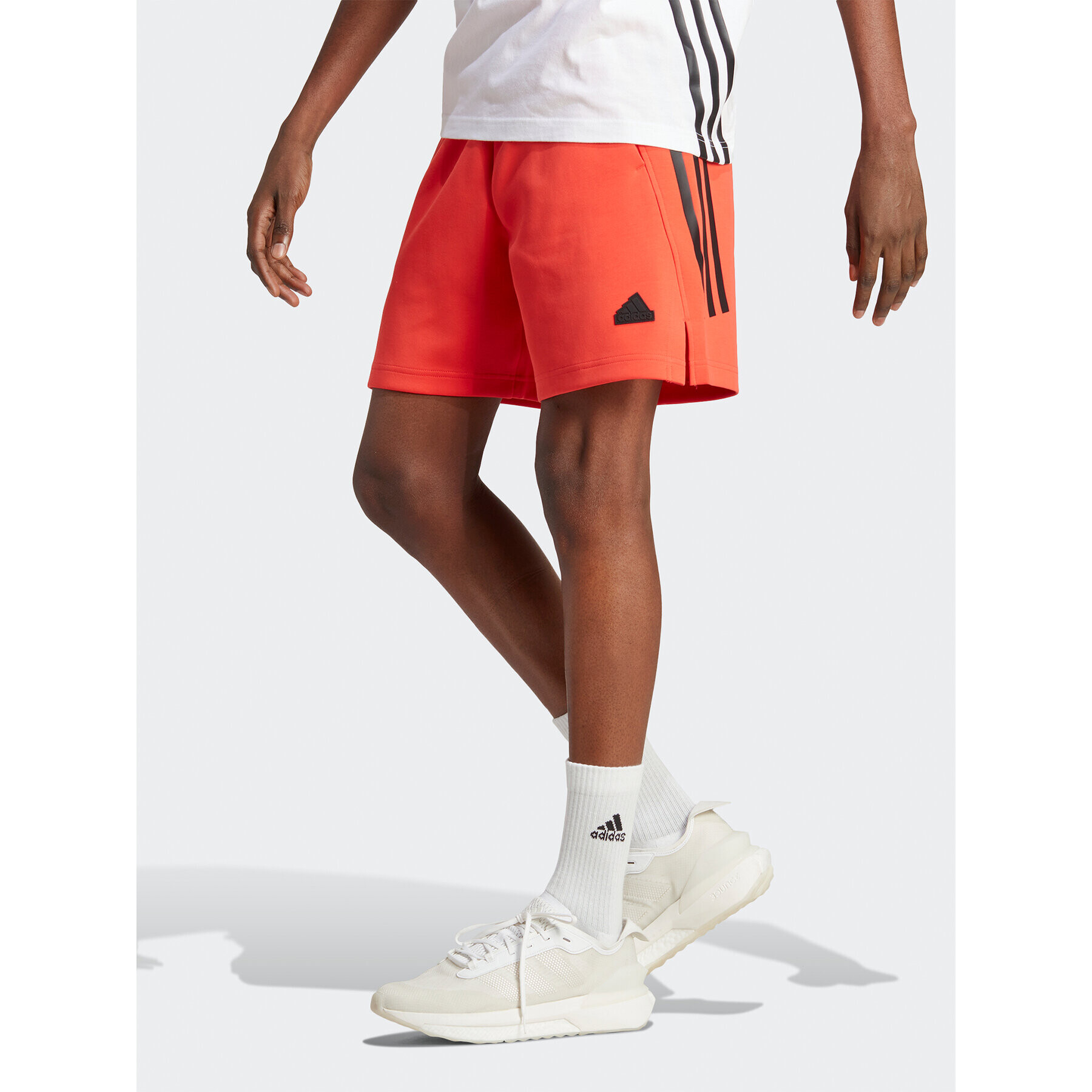 adidas Pantaloni scurți sport Future Icons 3-Stripes Shorts IB7721 Roșu Regular Fit - Pled.ro