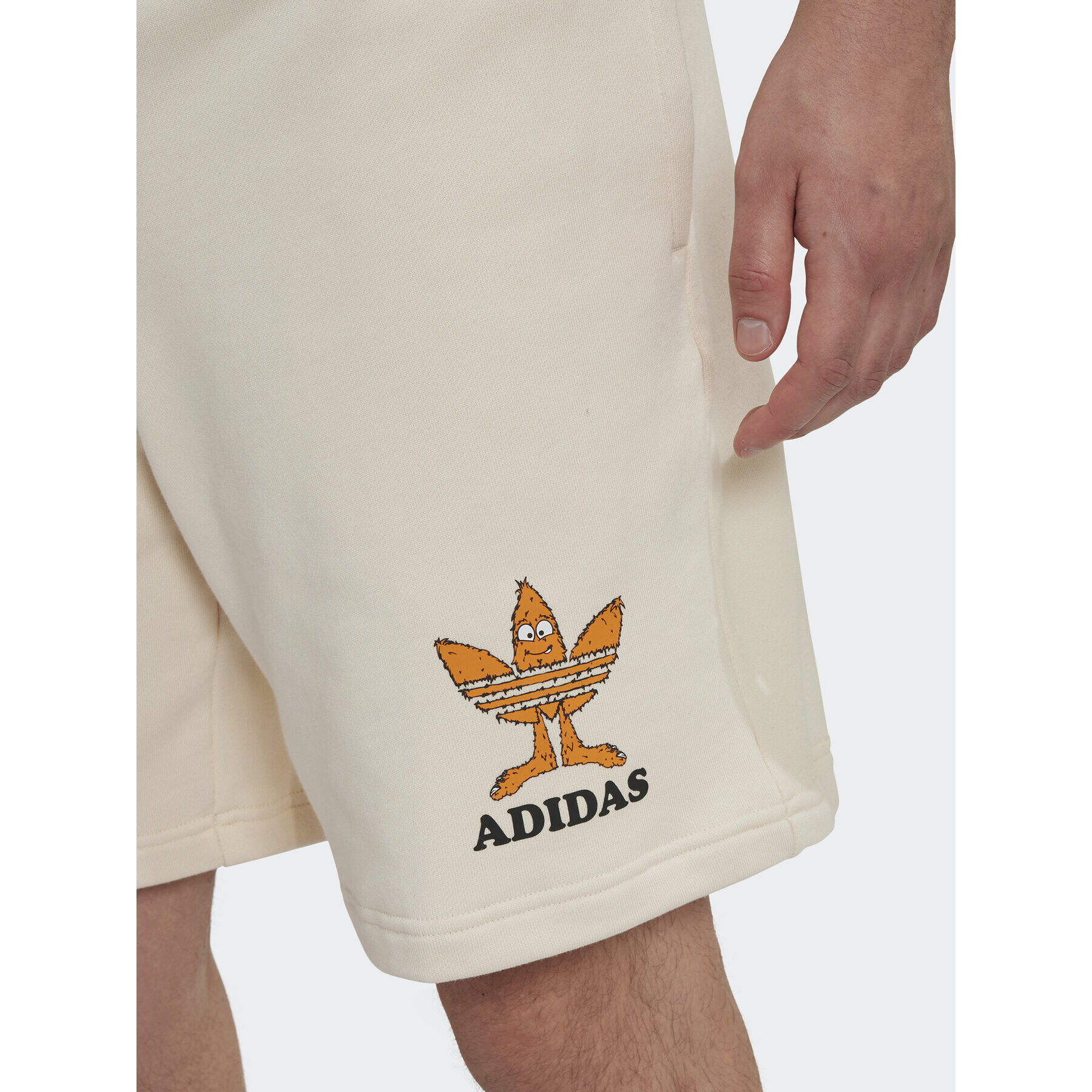 adidas Pantaloni scurți sport Graphic Fun HM2486 Bej Regular Fit - Pled.ro