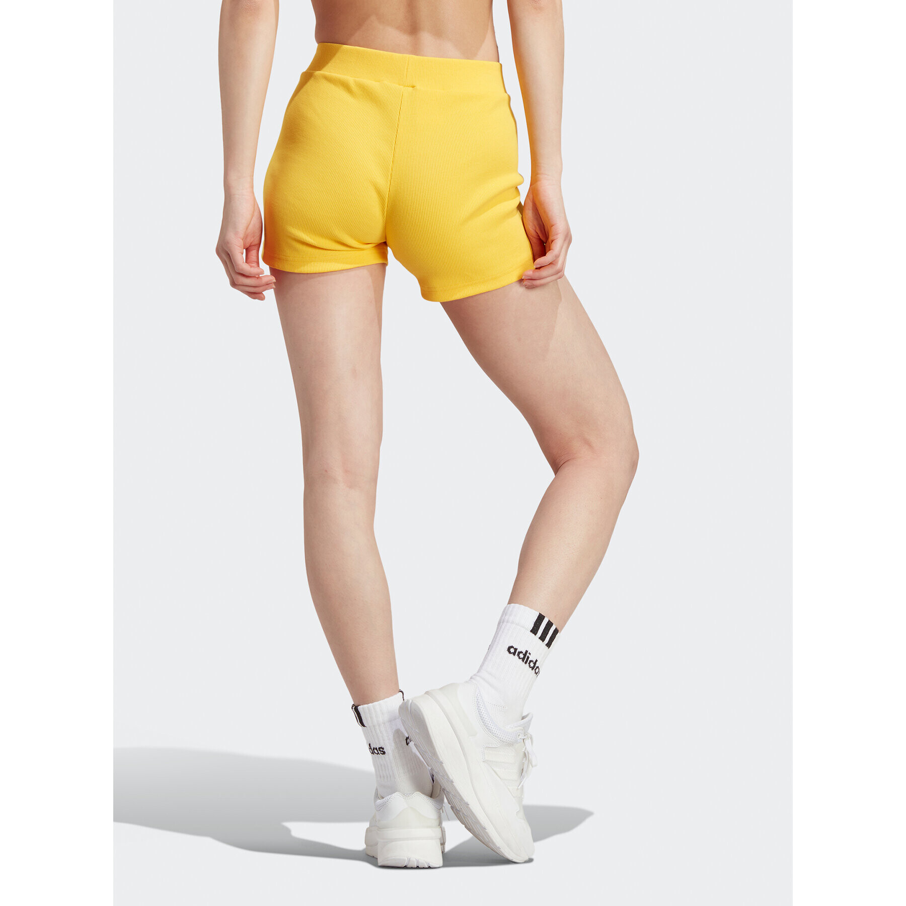 adidas Pantaloni scurți sport Lounge Rib Booty Shorts IC9453 Galben Fitted Fit - Pled.ro