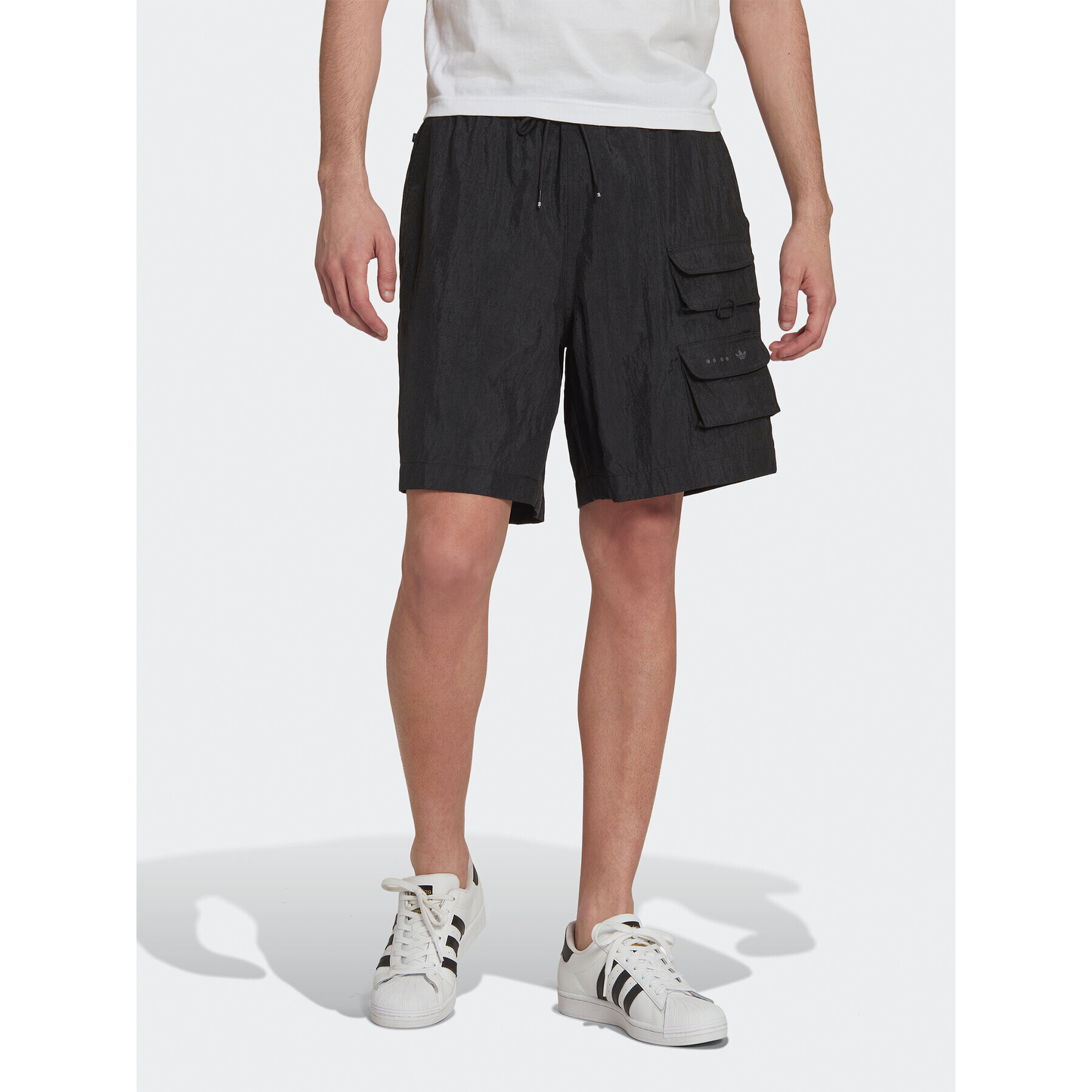 adidas Pantaloni scurți sport Reveal Material Mix HS8889 Negru Relaxed Fit - Pled.ro