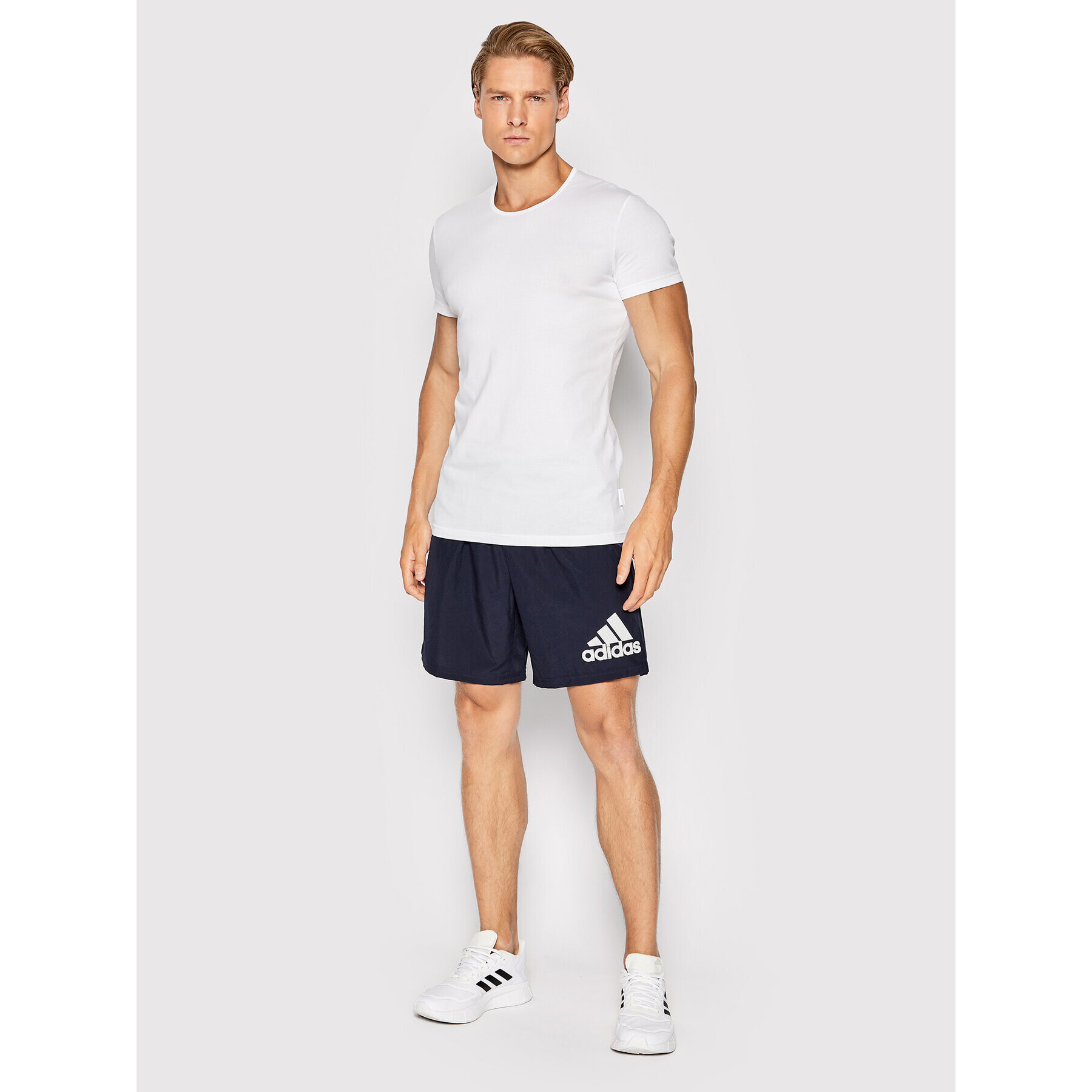 adidas Pantaloni scurți sport Run It HB7474 Bleumarin Relaxed Fit - Pled.ro