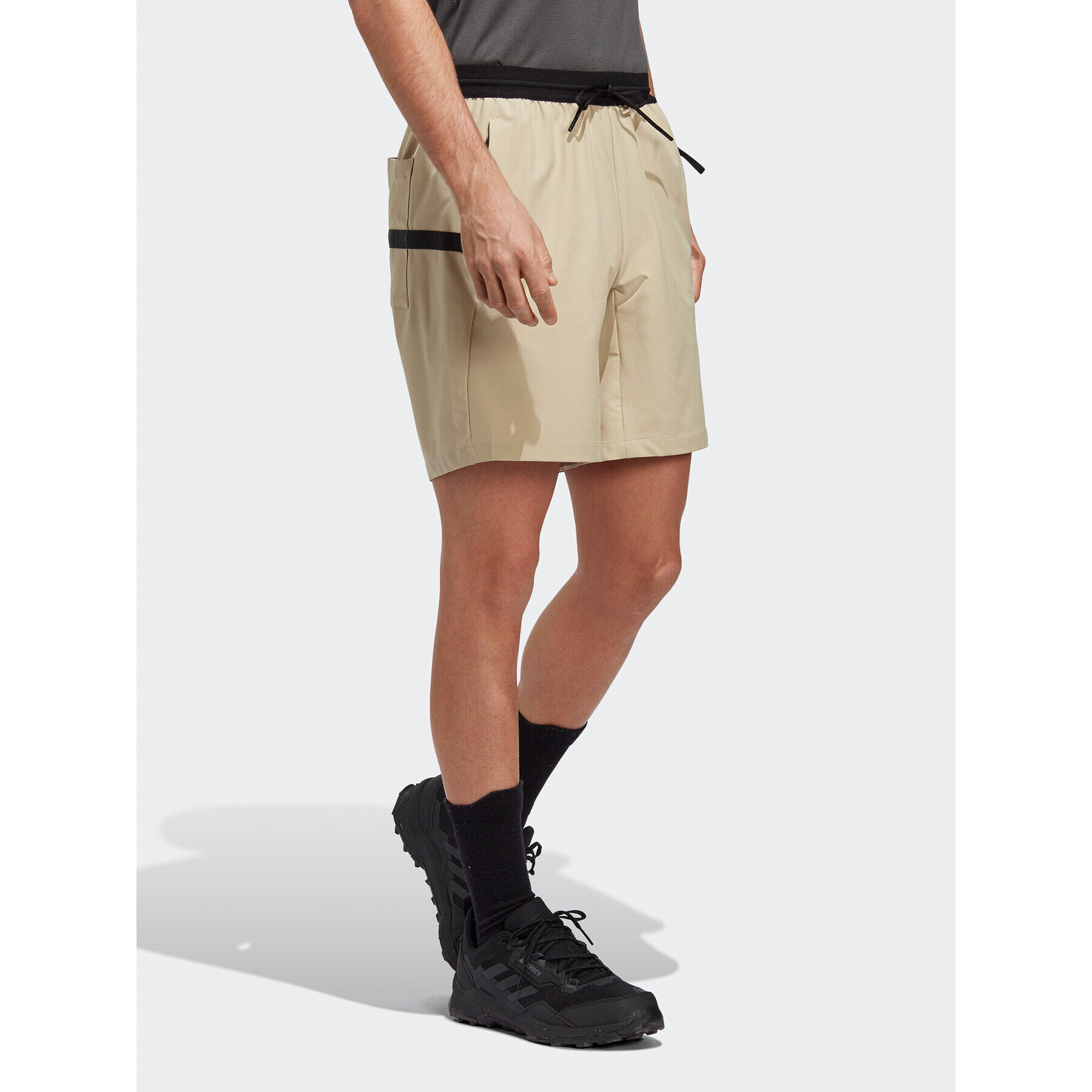 adidas Pantaloni scurți sport Terrex Liteflex Hiking Shorts HS9773 Bej Loose Fit - Pled.ro