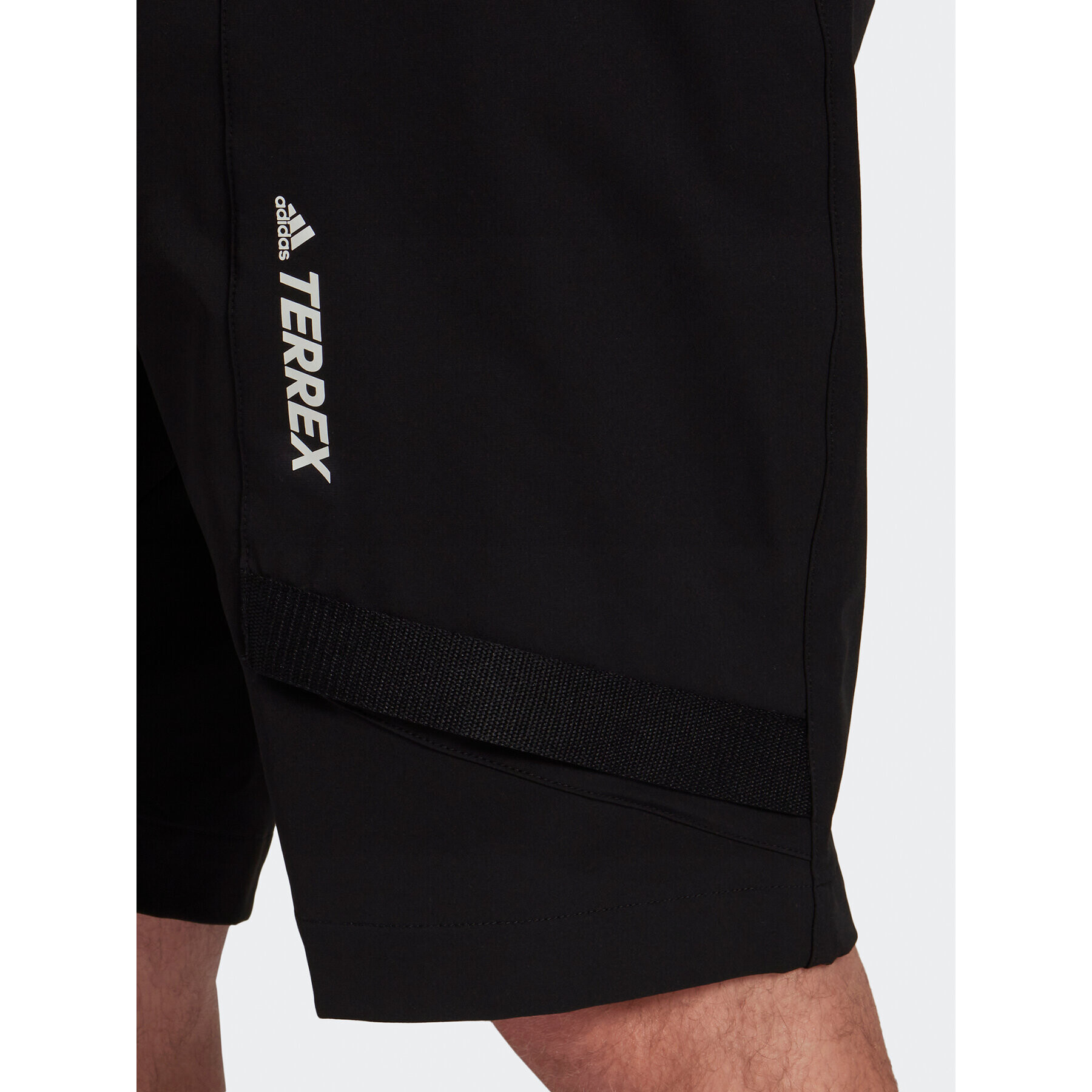 adidas Pantaloni scurți sport Terrex Zupahike Hiking Shorts H55930 Negru Regular Fit - Pled.ro