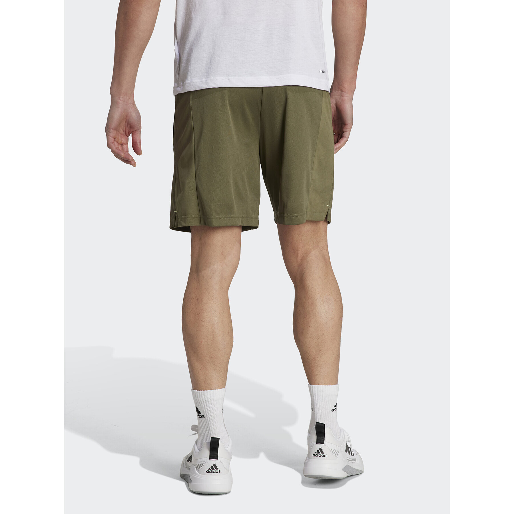 adidas Pantaloni scurți sport Train Essentials Seasonal Camo IJ9615 Verde Regular Fit - Pled.ro