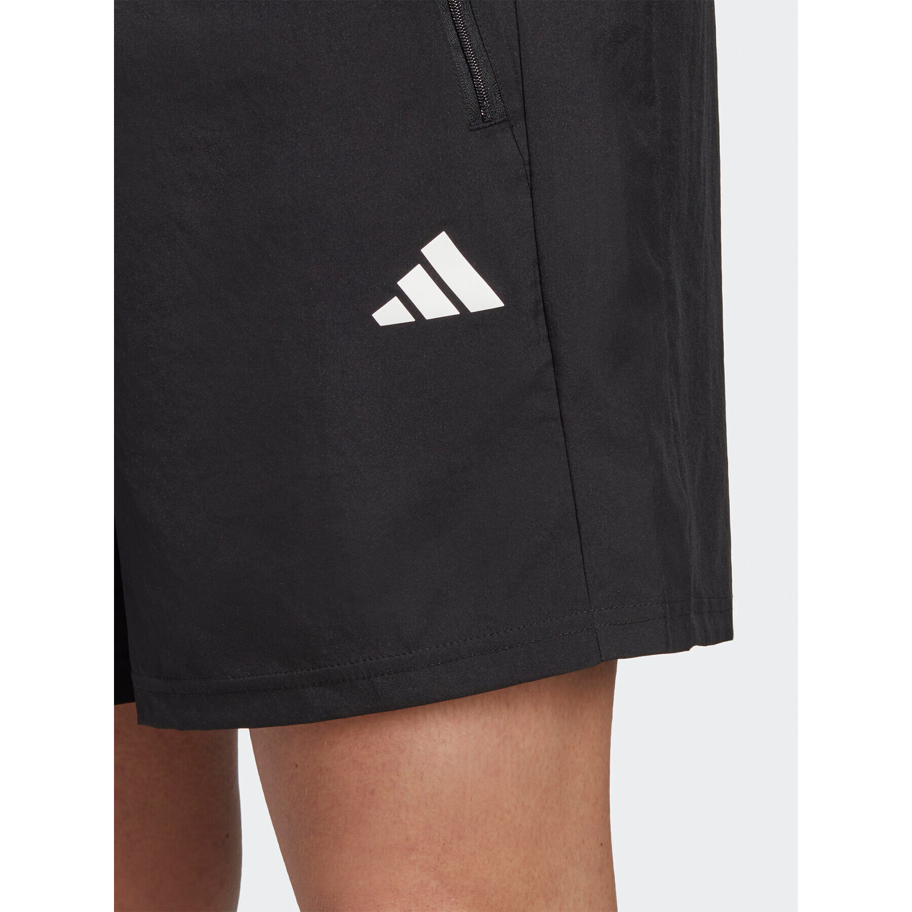 adidas Pantaloni scurți sport Train Essentials Woven Training Shorts IC6976 Negru Regular Fit - Pled.ro