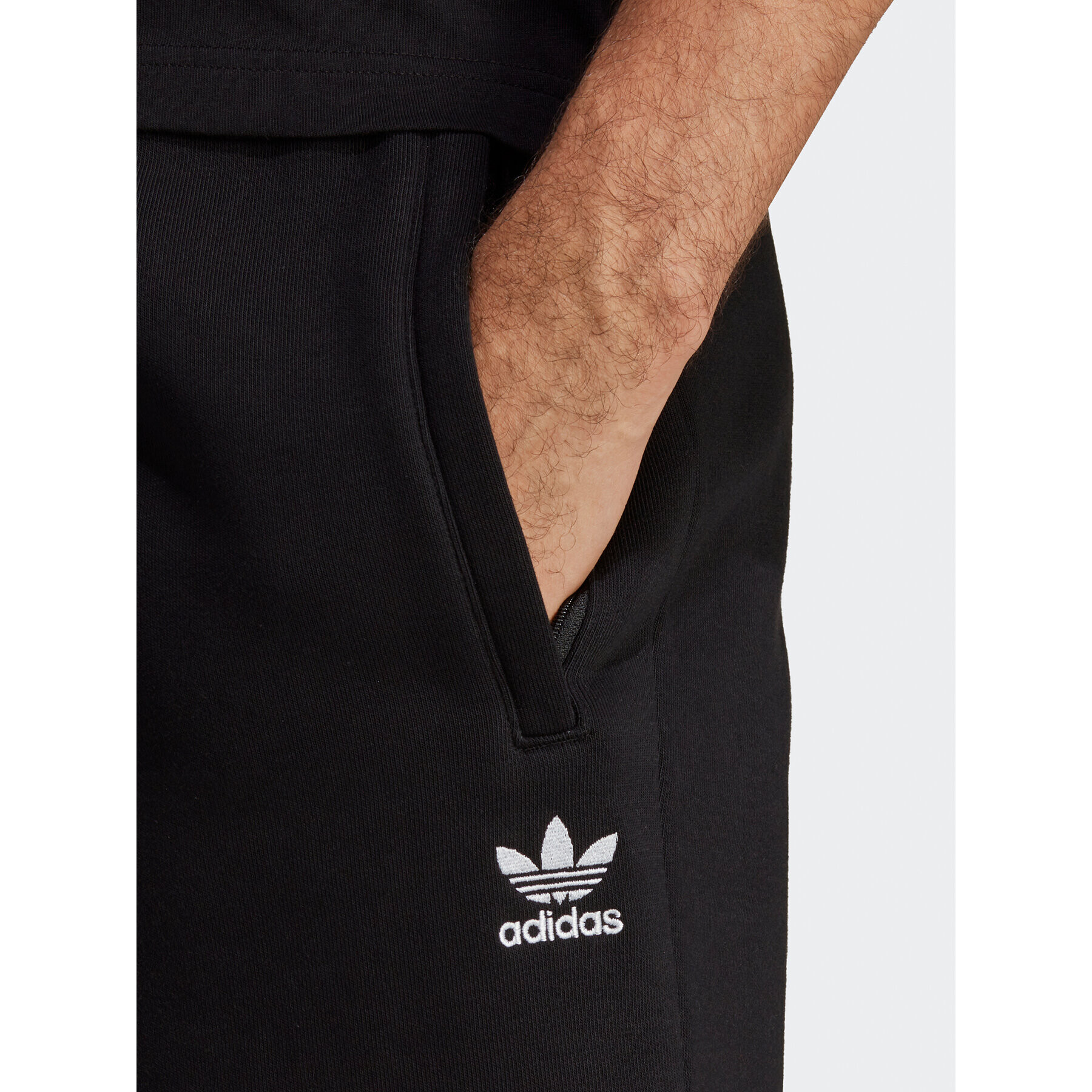 adidas Pantaloni scurți sport Trefoil Essentials Shorts IA4901 Negru Regular Fit - Pled.ro