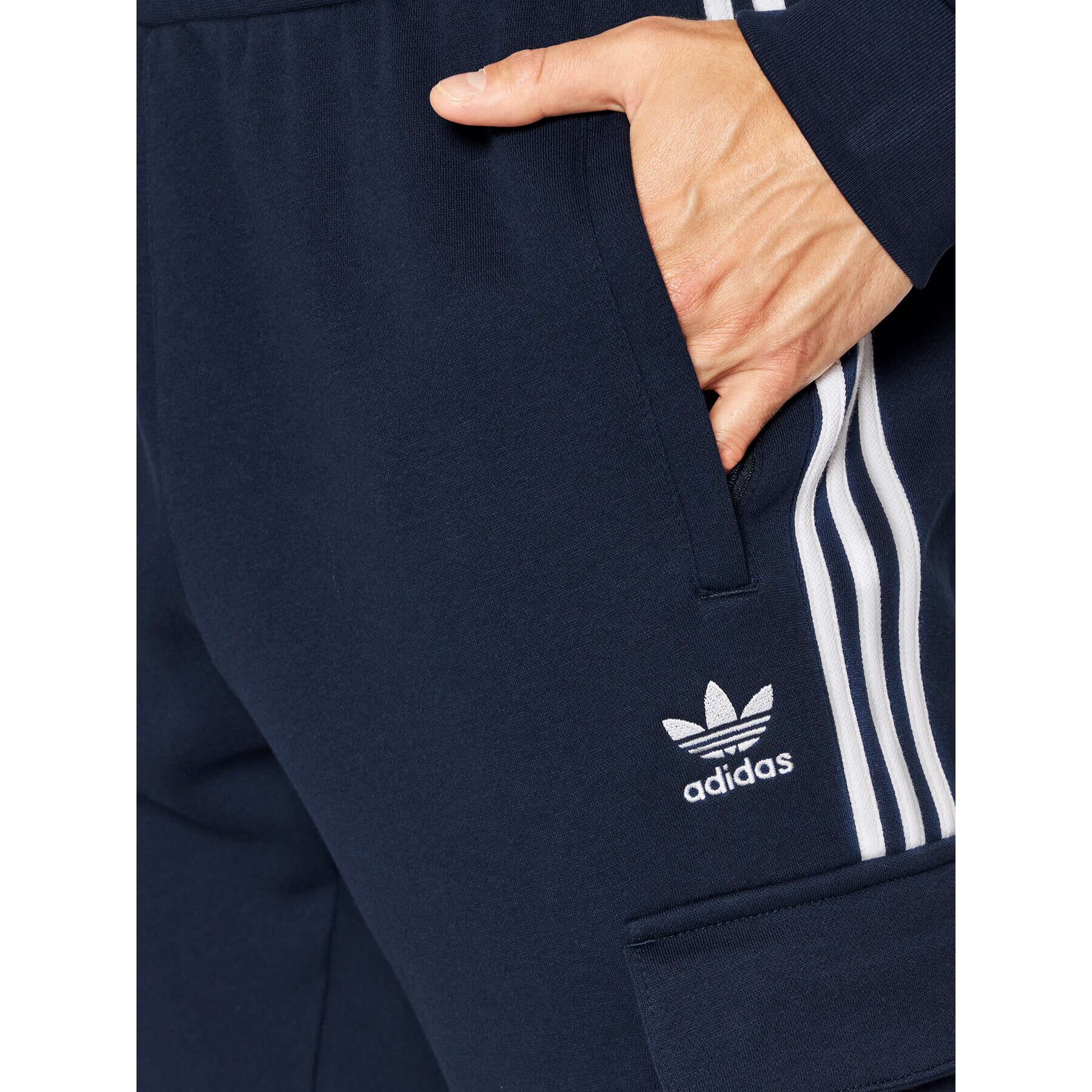 adidas Pantaloni trening 3 Stripes HK9687 Bleumarin Regular Fit - Pled.ro