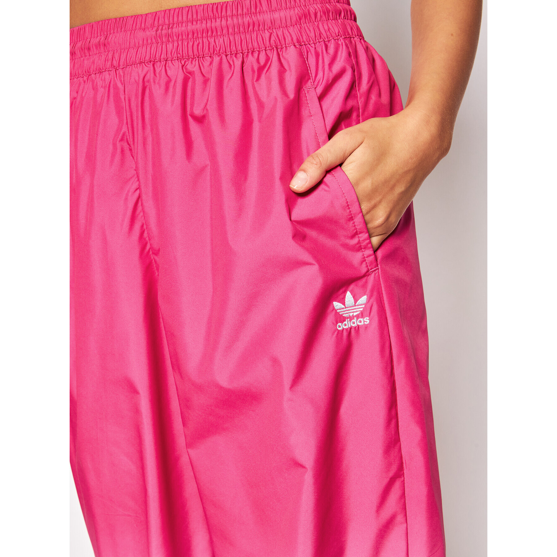 adidas Pantaloni trening adicolor 3D Trefoil GN2851 Roz Loose Fit - Pled.ro