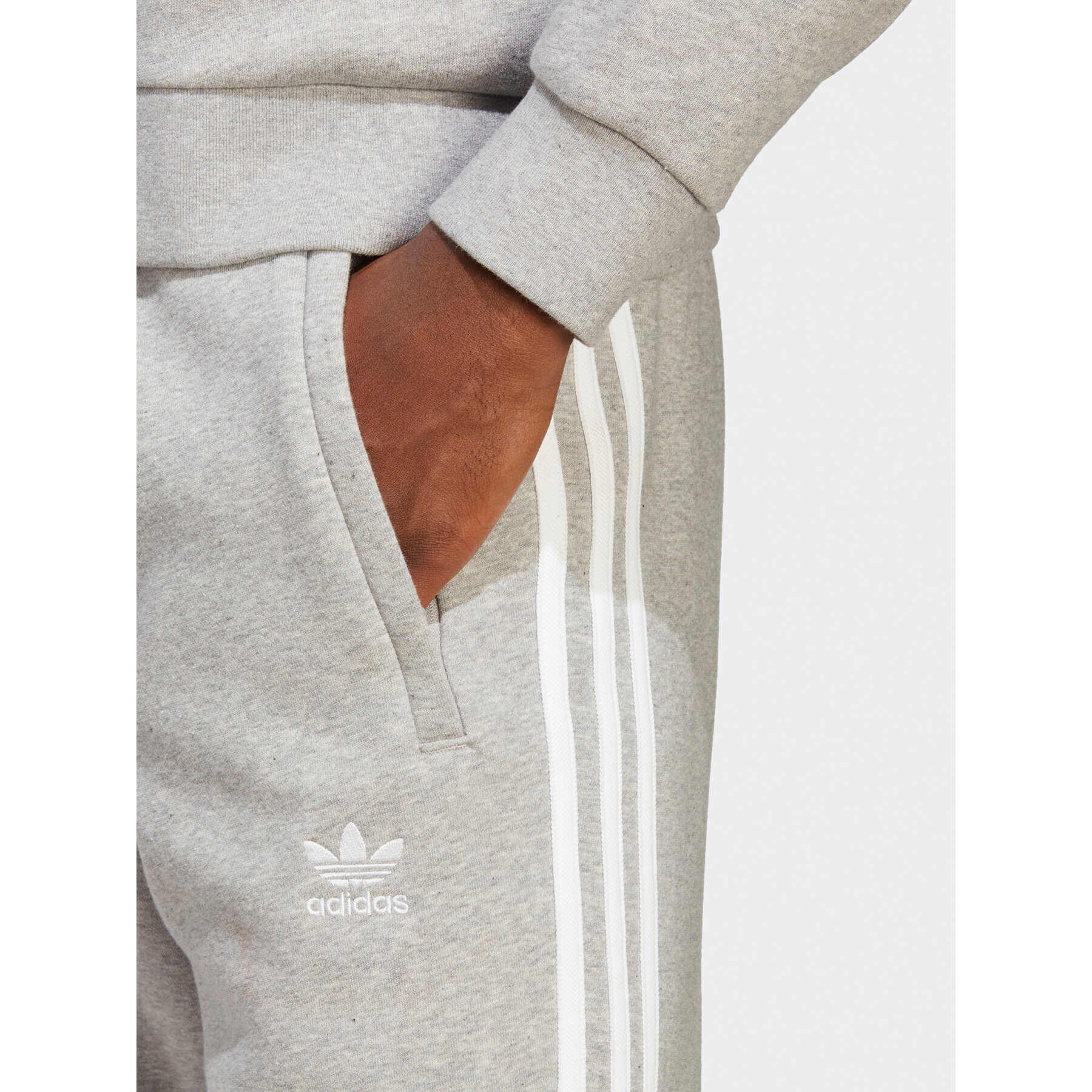 adidas Pantaloni trening Adicolor Classics 3-Stripes Joggers IA4795 Gri Fitted Fit - Pled.ro