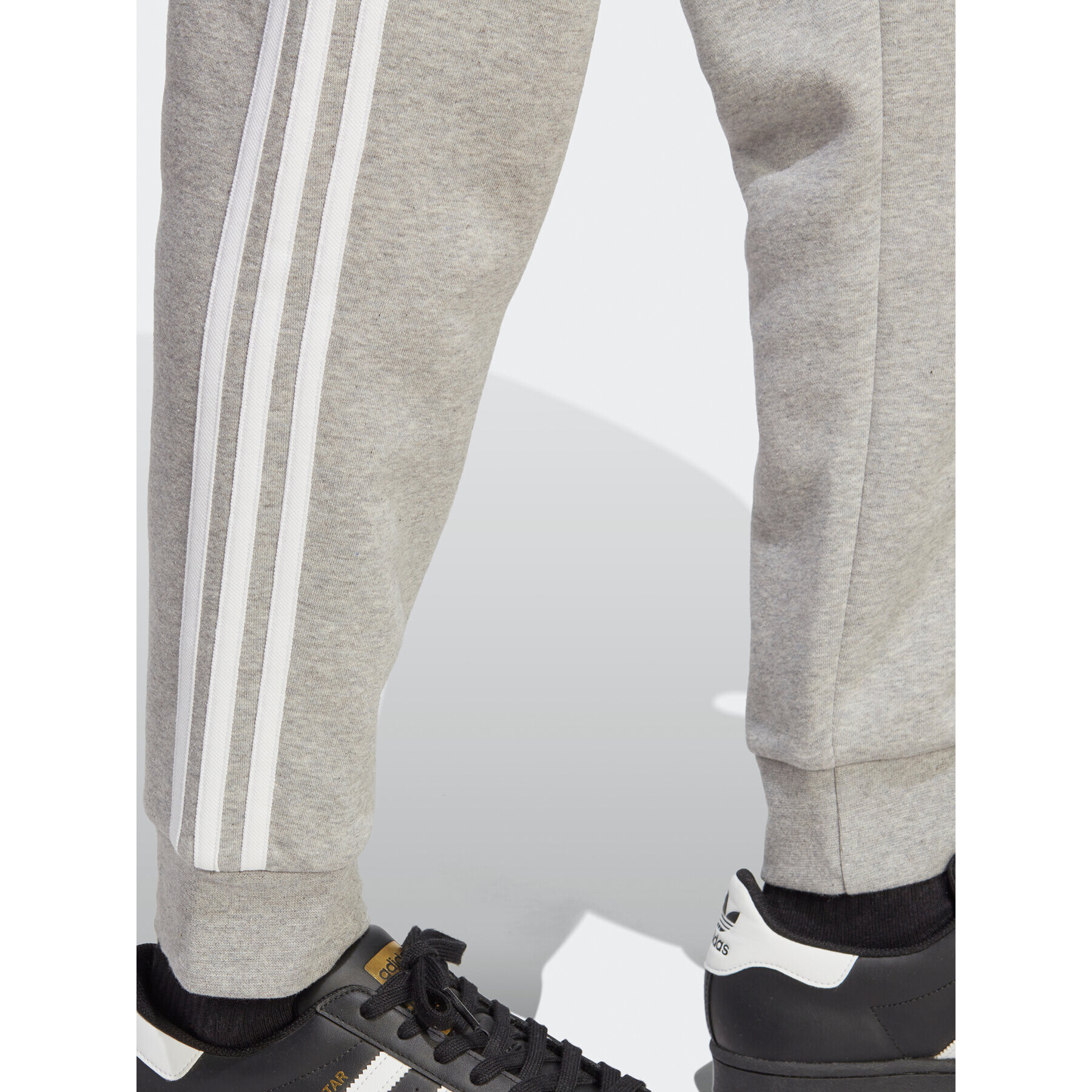 adidas Pantaloni trening Adicolor Classics 3-Stripes Joggers IA4795 Gri Fitted Fit - Pled.ro