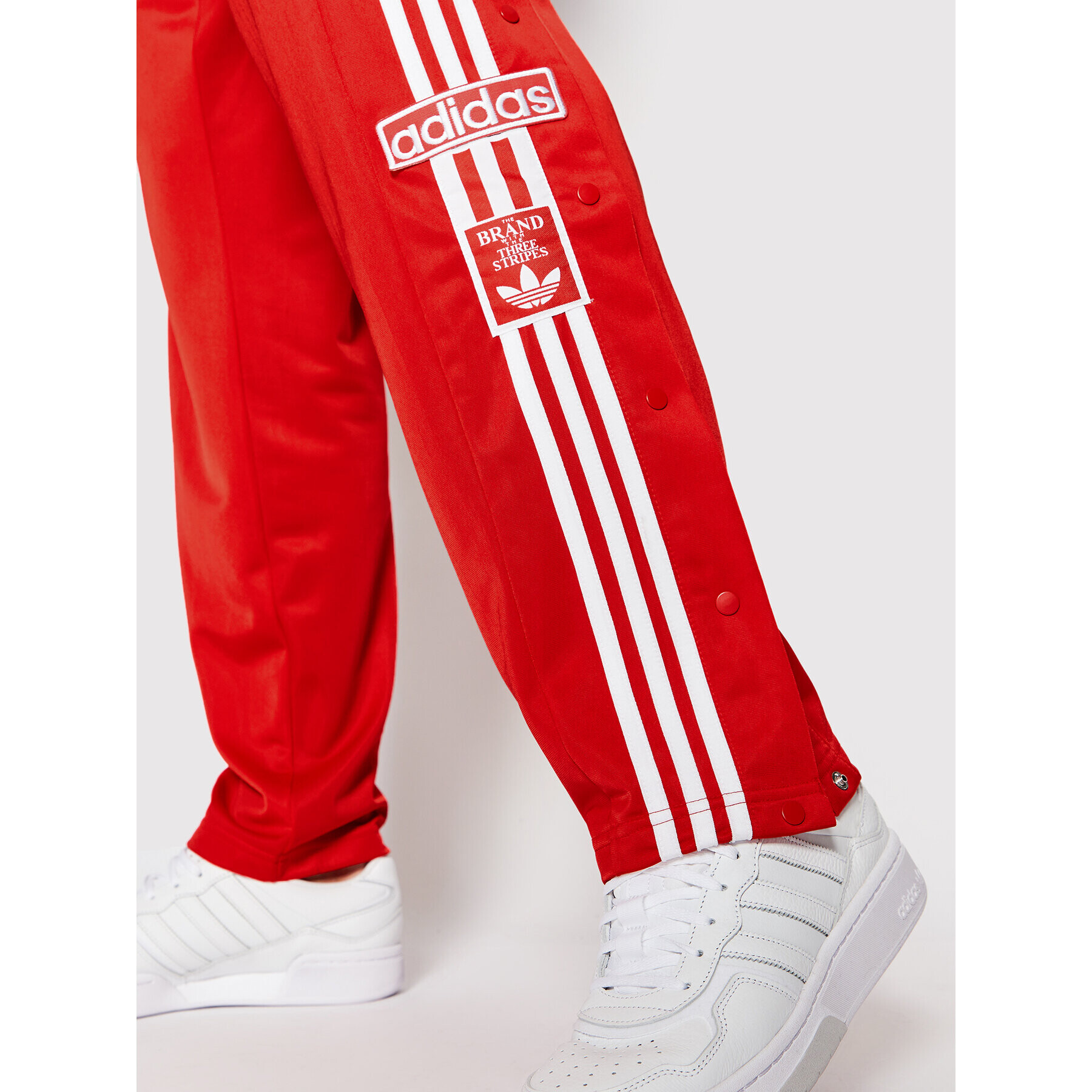 adidas Pantaloni trening adicolor Classics Adibreak Track HN6097 Roșu Regular Fit - Pled.ro