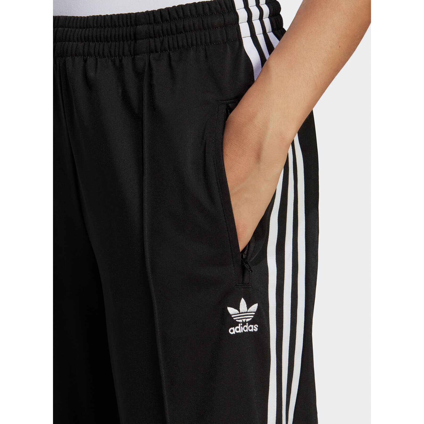 adidas Pantaloni trening adicolor Classics Firebird IB7326 Negru Regular Fit - Pled.ro