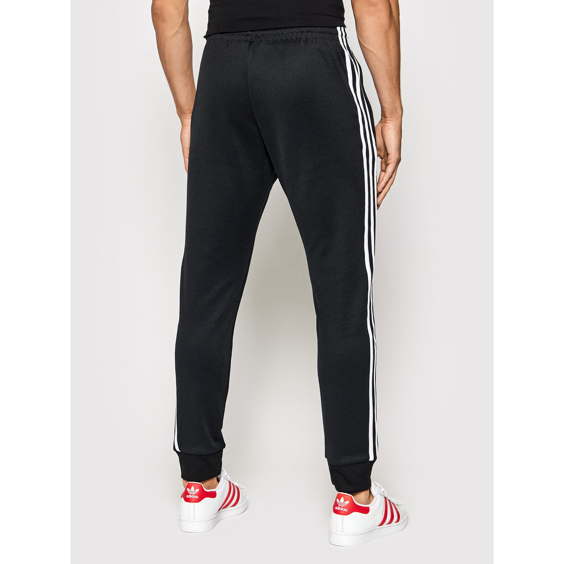 adidas Pantaloni trening adicolor Classics GF0210 Negru Slim Fit - Pled.ro