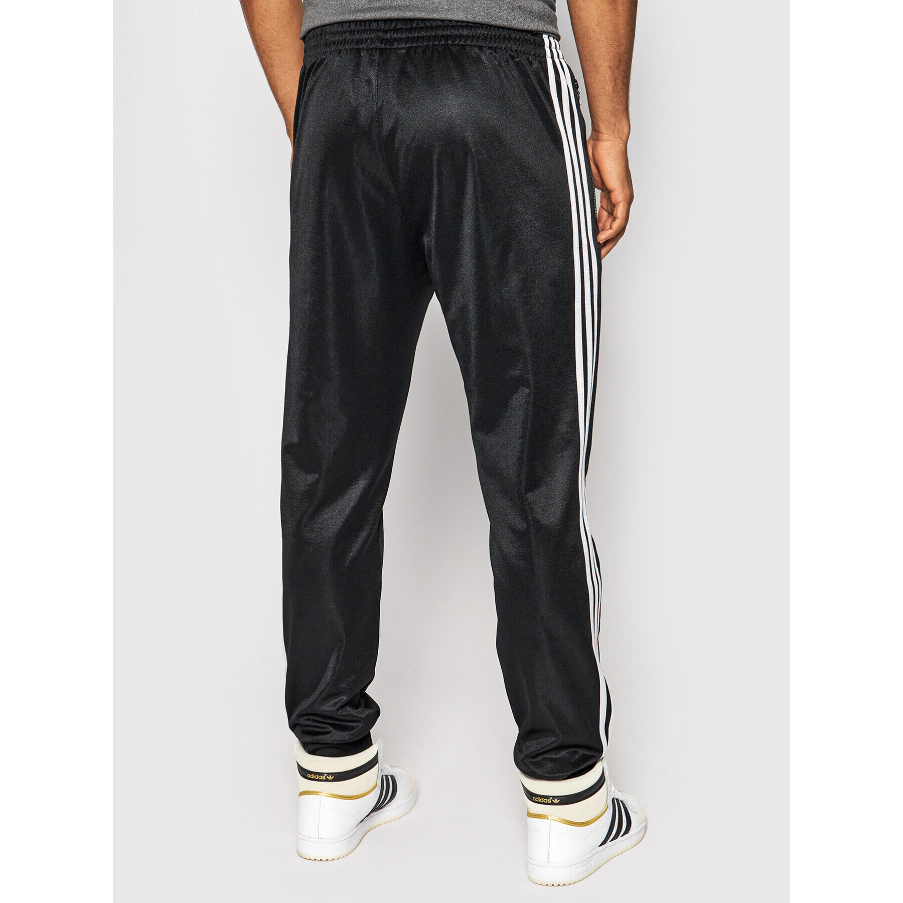 adidas Pantaloni trening adicolor Classics HC1934 Negru Slim Fit - Pled.ro