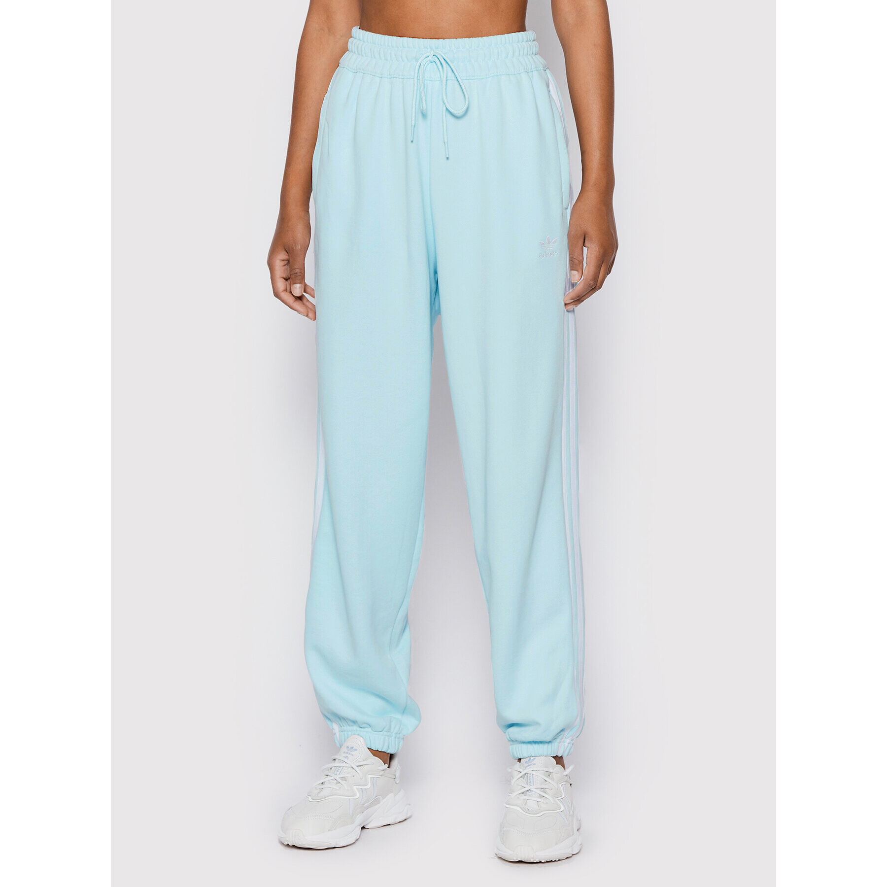 adidas Pantaloni trening adicolor Classics HM2144 Albastru Relaxed Fit - Pled.ro