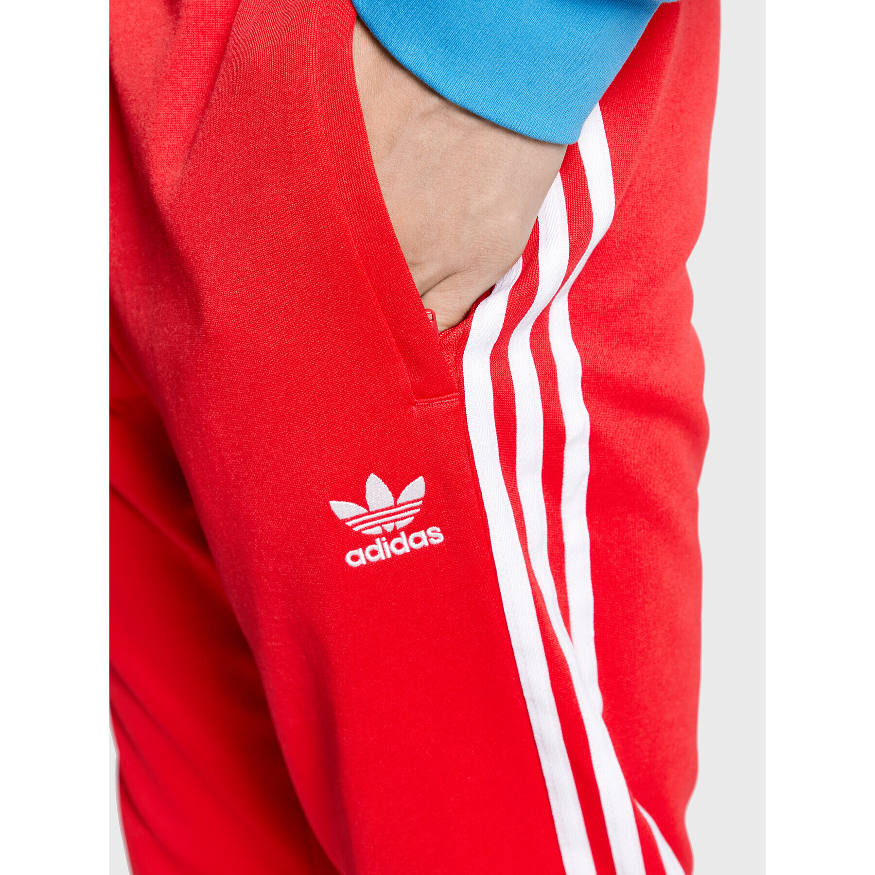 adidas Pantaloni trening adicolor Classics Primeblue HF2134 Roșu Slim Fit - Pled.ro