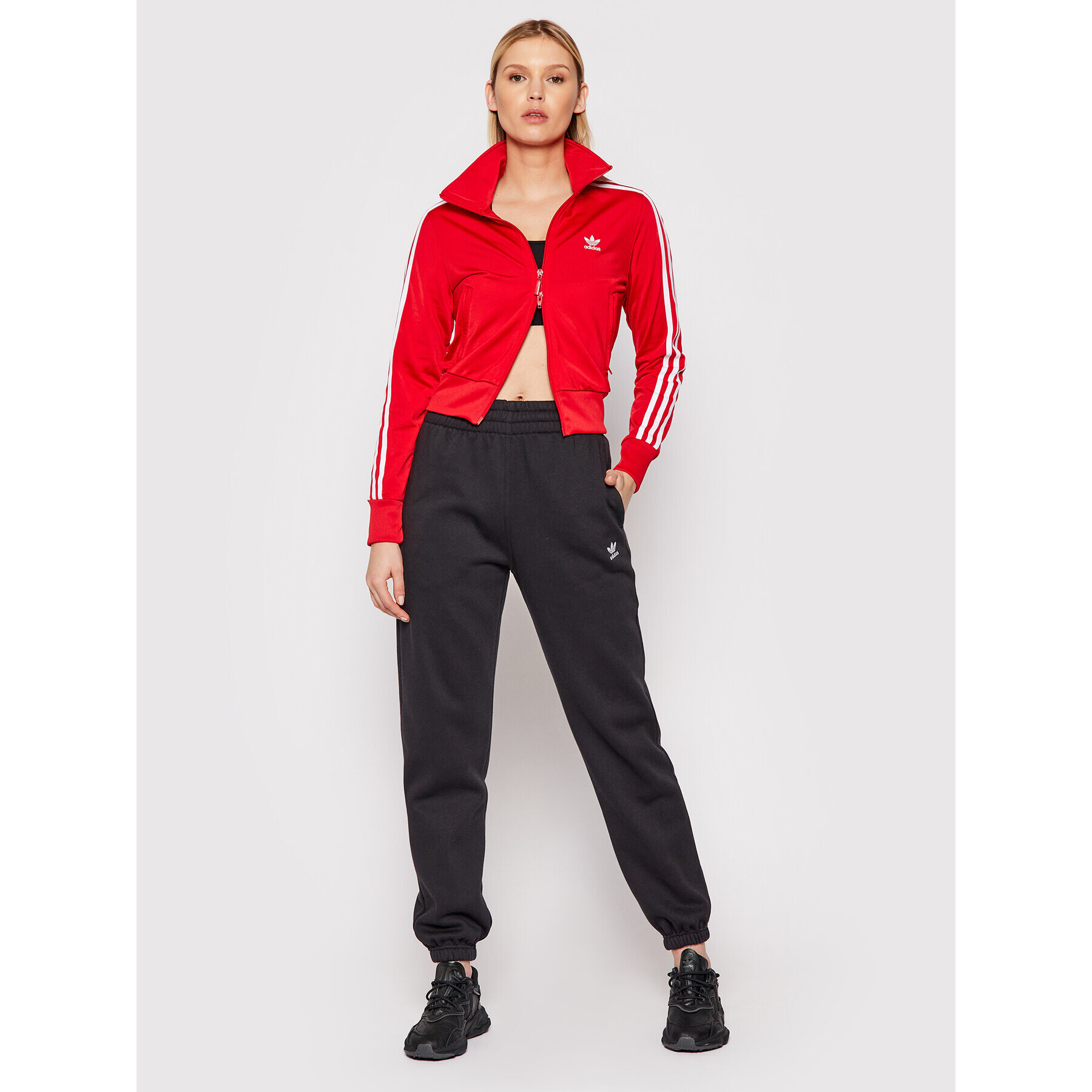 adidas Pantaloni trening adicolor Essentials Fleece H06629 Negru Regular Fit - Pled.ro