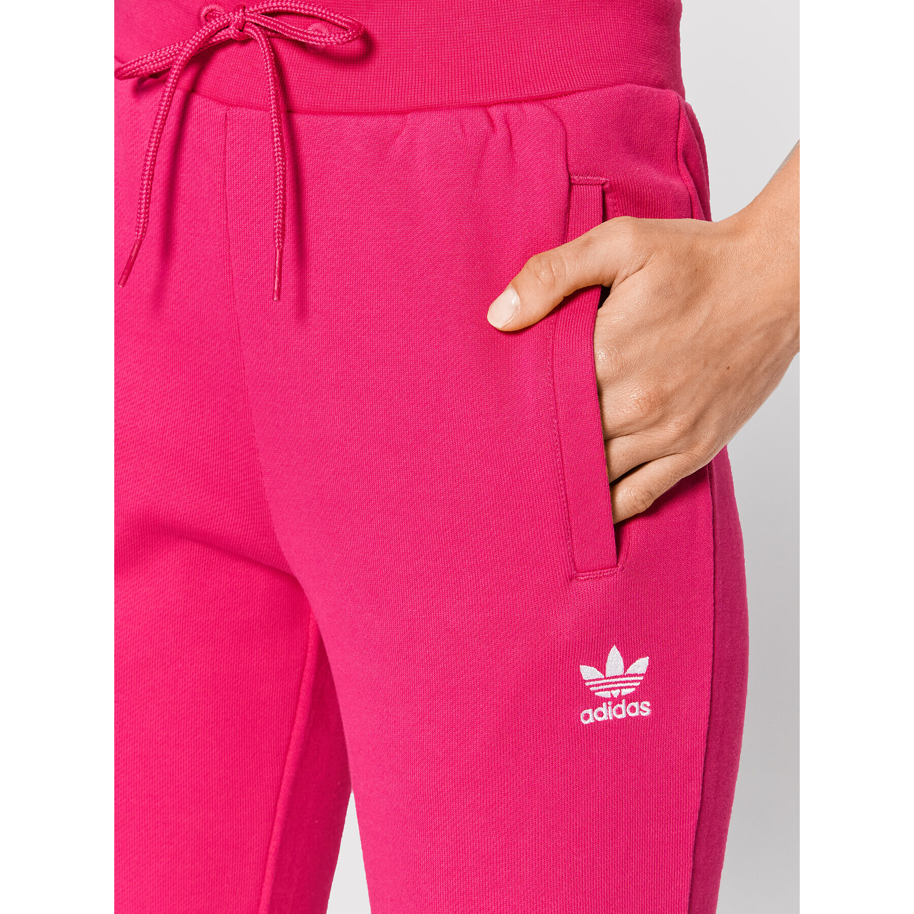 adidas Pantaloni trening adicolor Essentials HG6163 Roz Slim Fit - Pled.ro