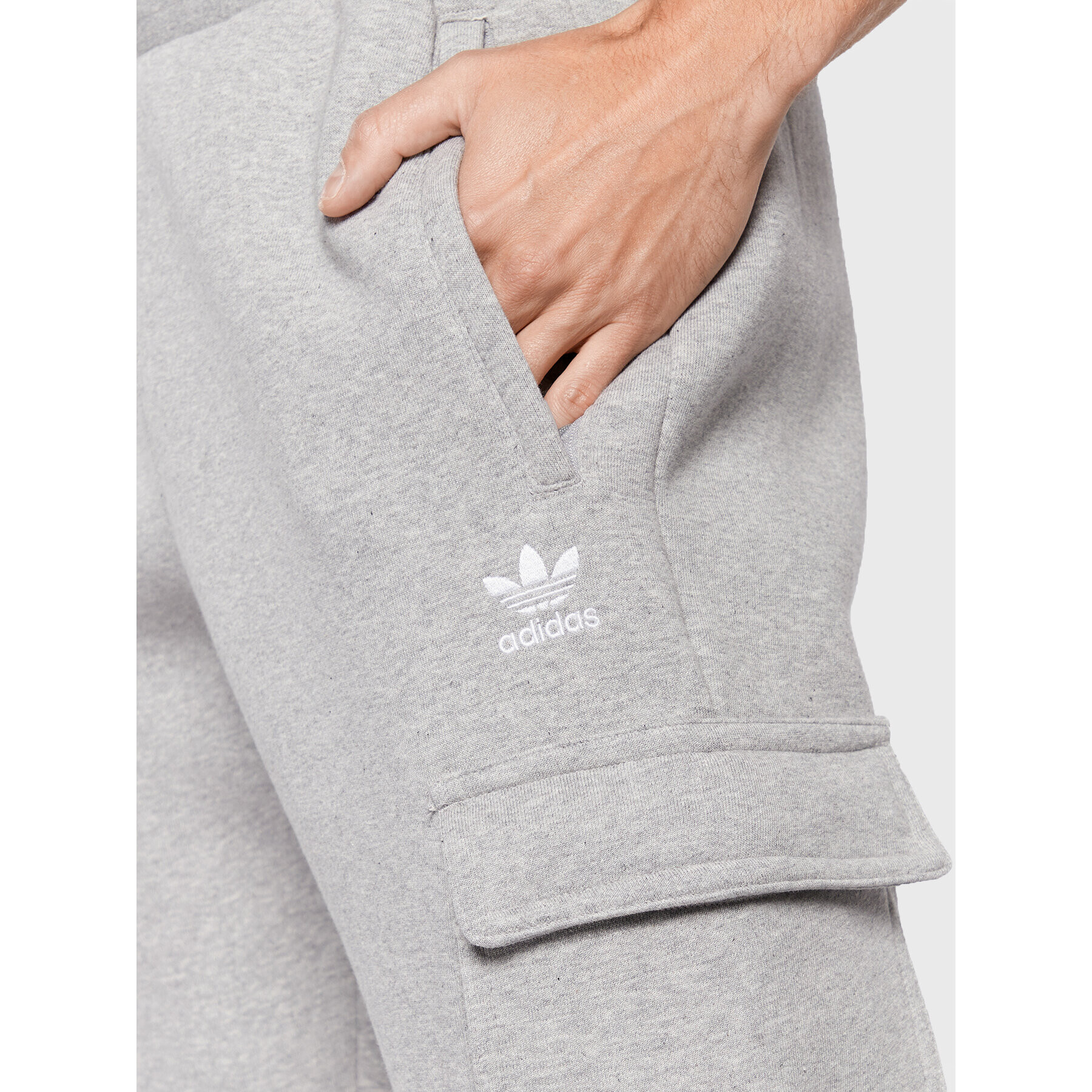 adidas Pantaloni trening adicolor Essentials Trefoil HK0184 Gri Slim Fit - Pled.ro