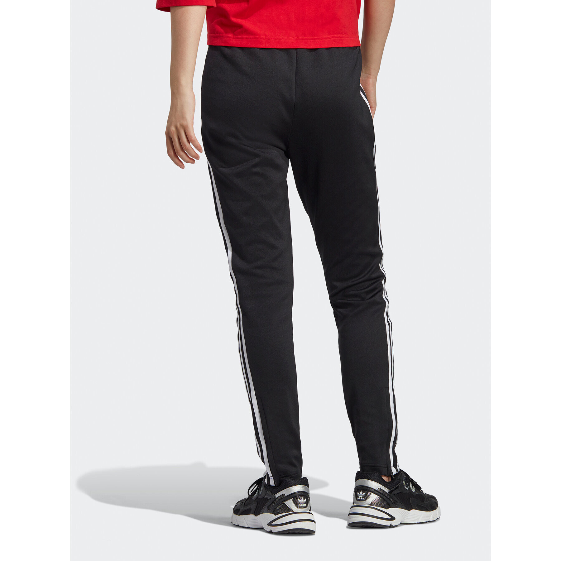 adidas Pantaloni trening adicolor IB5916 Negru Slim Fit - Pled.ro