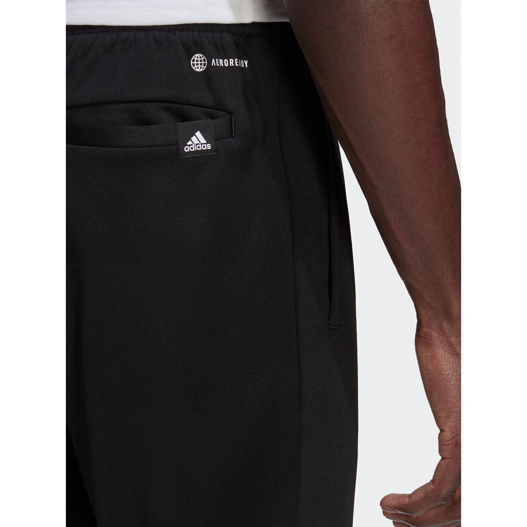 adidas Pantaloni trening AEROREADY Game and Go Small Logo Tapered Joggers HL2180 Negru Regular Fit - Pled.ro