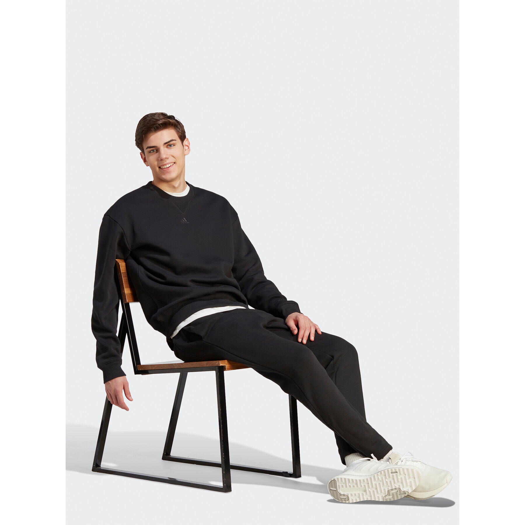 adidas Pantaloni trening All SZN Fleece IB4070 Negru Regular Fit - Pled.ro