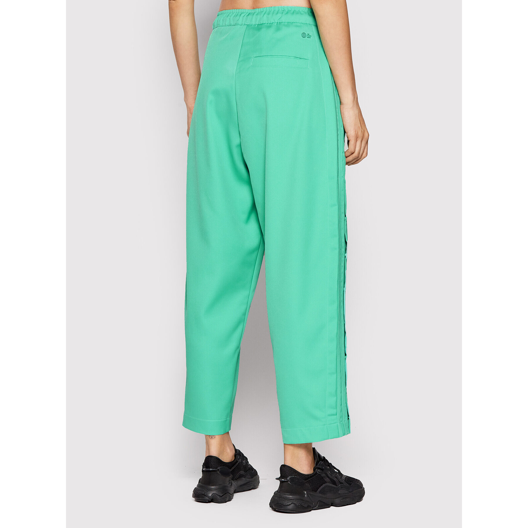 adidas Pantaloni trening Always Original HF2007 Verde Relaxed Fit - Pled.ro