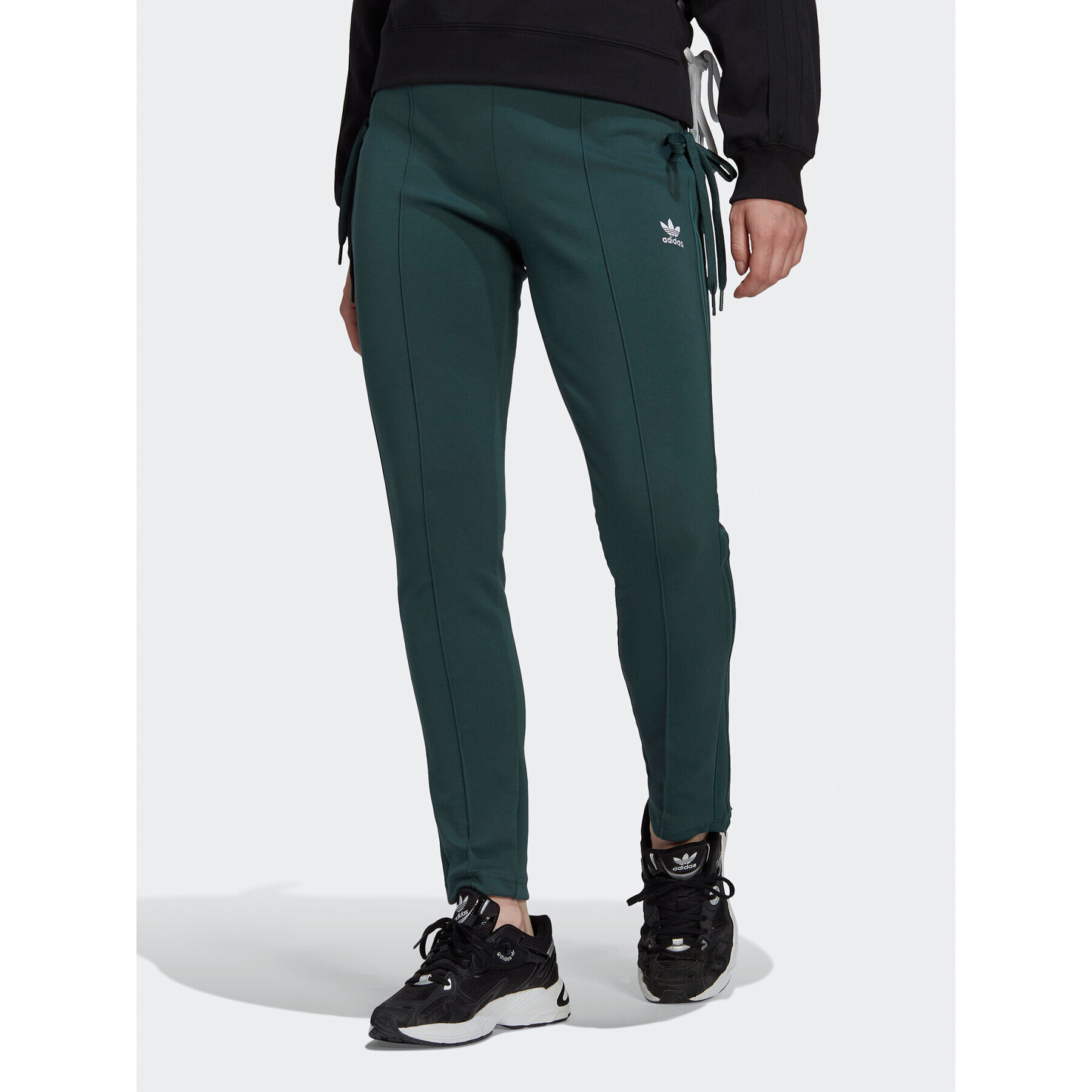 adidas Pantaloni trening Always Original Laced HK5083 Verde Slim Fit - Pled.ro