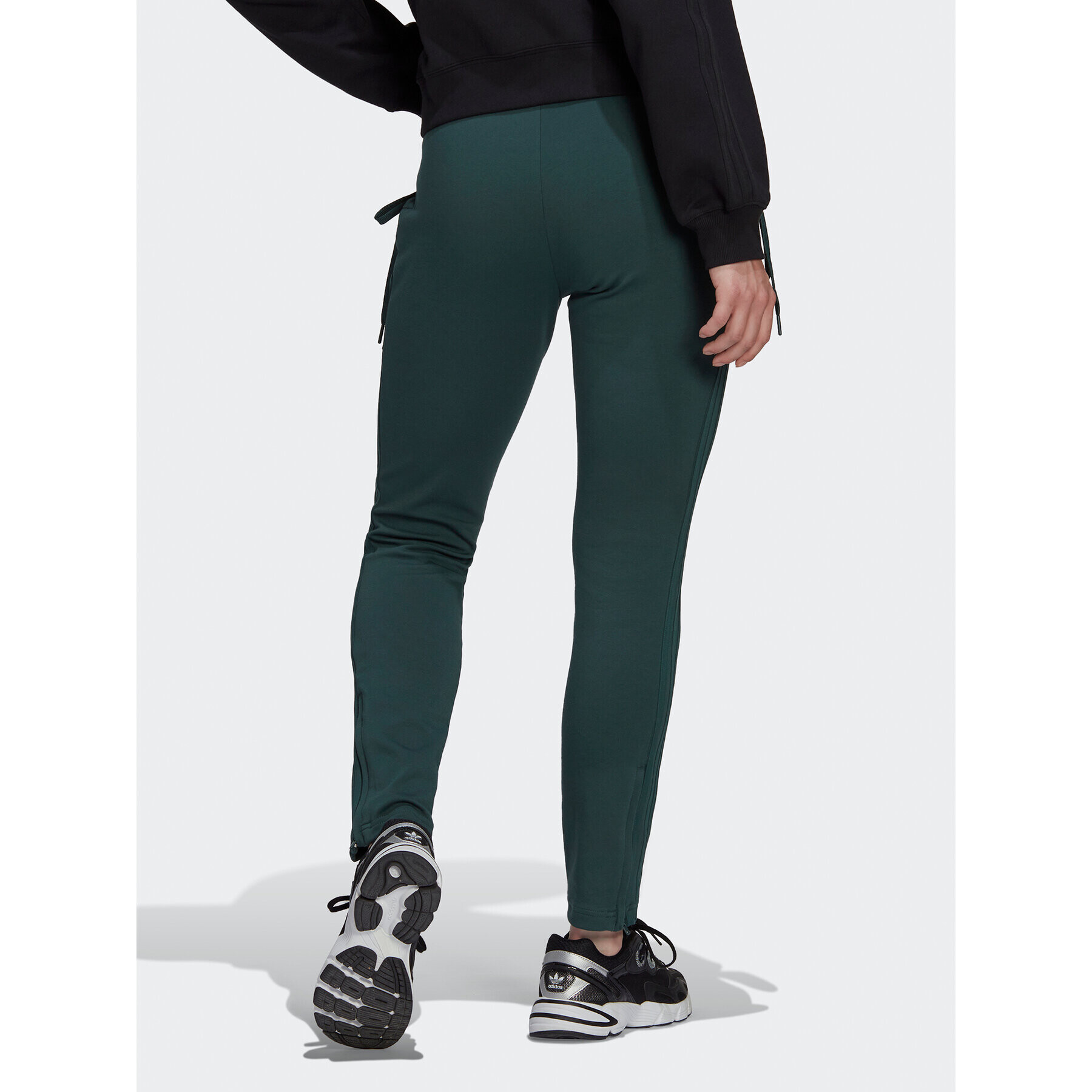 adidas Pantaloni trening Always Original Laced HK5083 Verde Slim Fit - Pled.ro