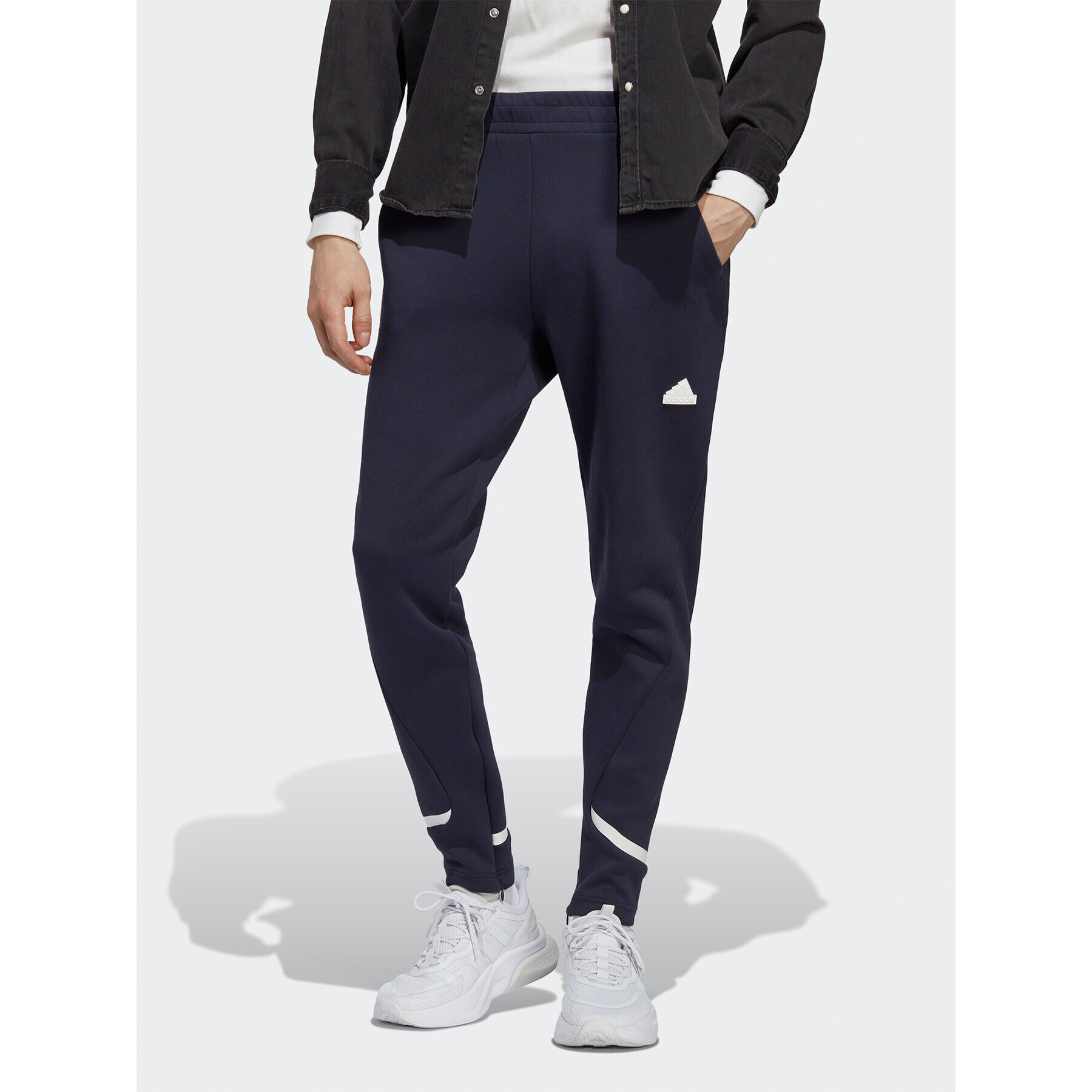 adidas Pantaloni trening Designed for Gameday Tracksuit Bottoms IC8033 Albastru Slim Fit - Pled.ro