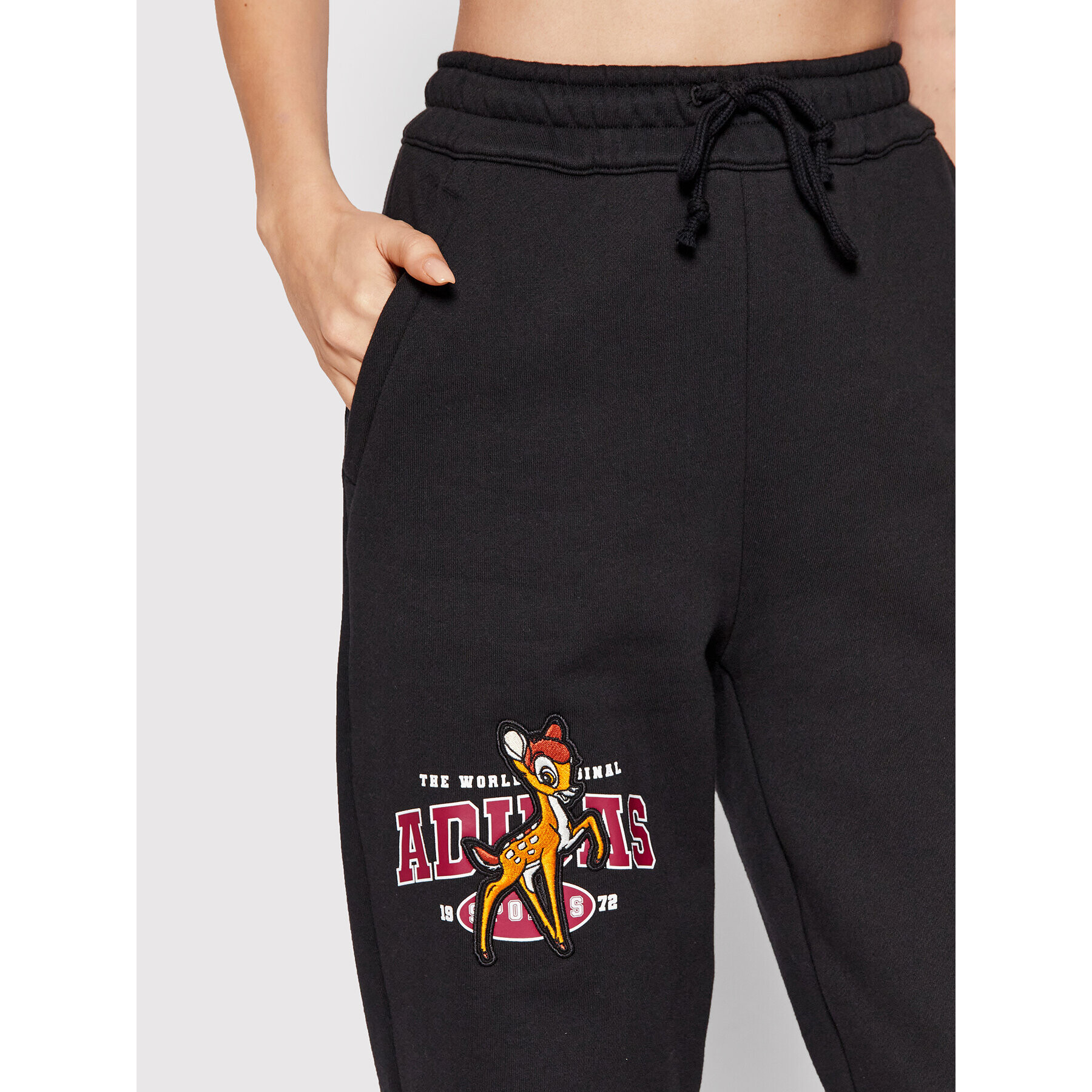 adidas Pantaloni trening Disney Bambi Graphic HE6859 Negru Loose Fit - Pled.ro