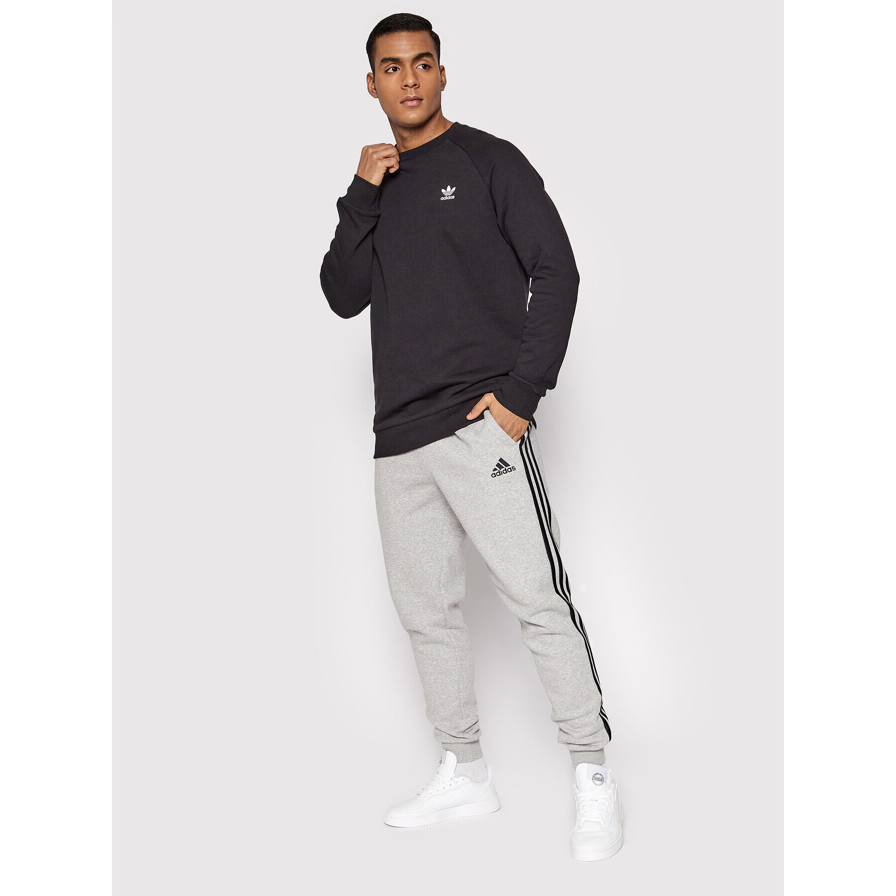 adidas Pantaloni trening Essentials 3-Stripes GM1091 Gri Slim Fit - Pled.ro