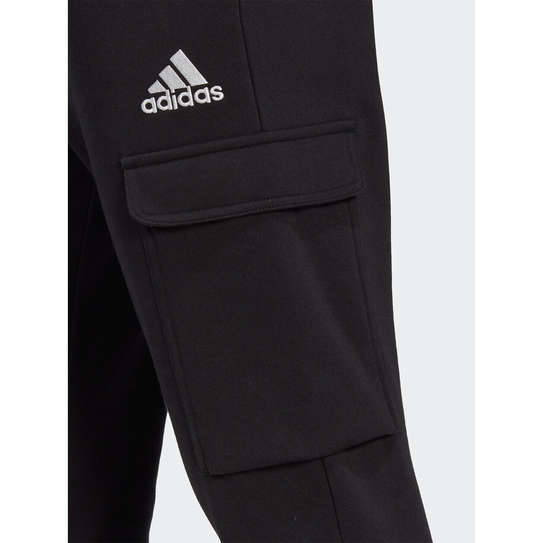 adidas Pantaloni trening Essentials Fleece Regular Tapered Cargo Joggers HL2226 Negru Regular Fit - Pled.ro