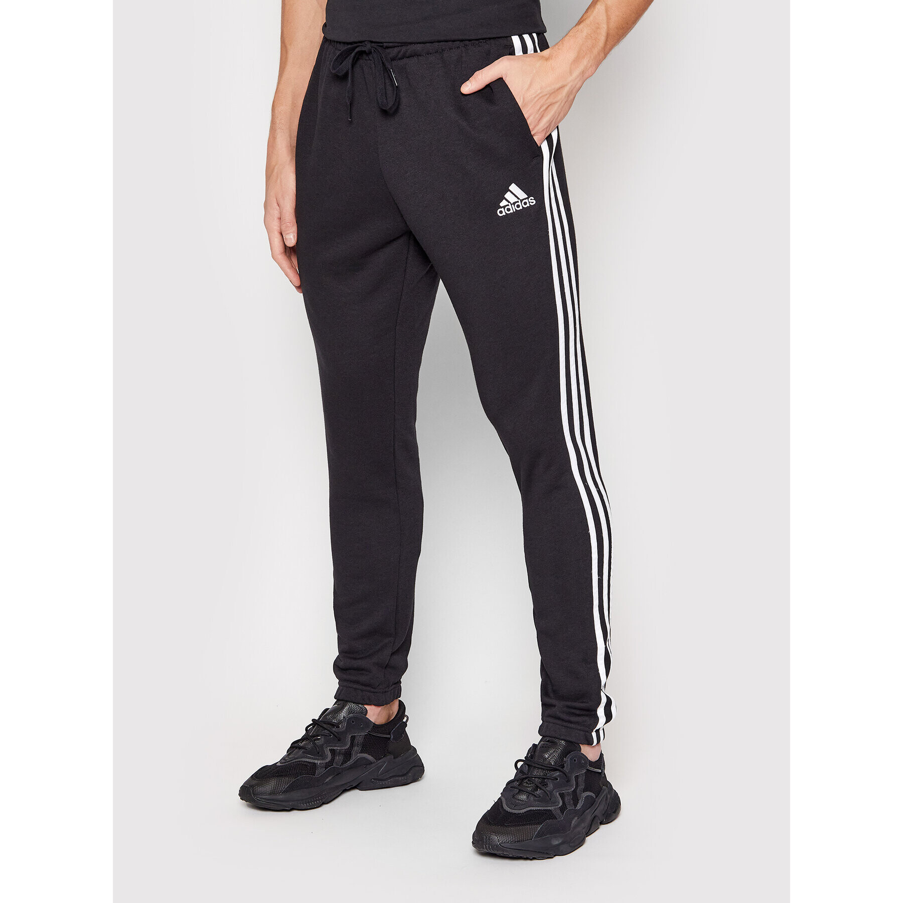 adidas Performance adidas Pantaloni trening Essentials GK8829 Negru Regular Fit - Pled.ro