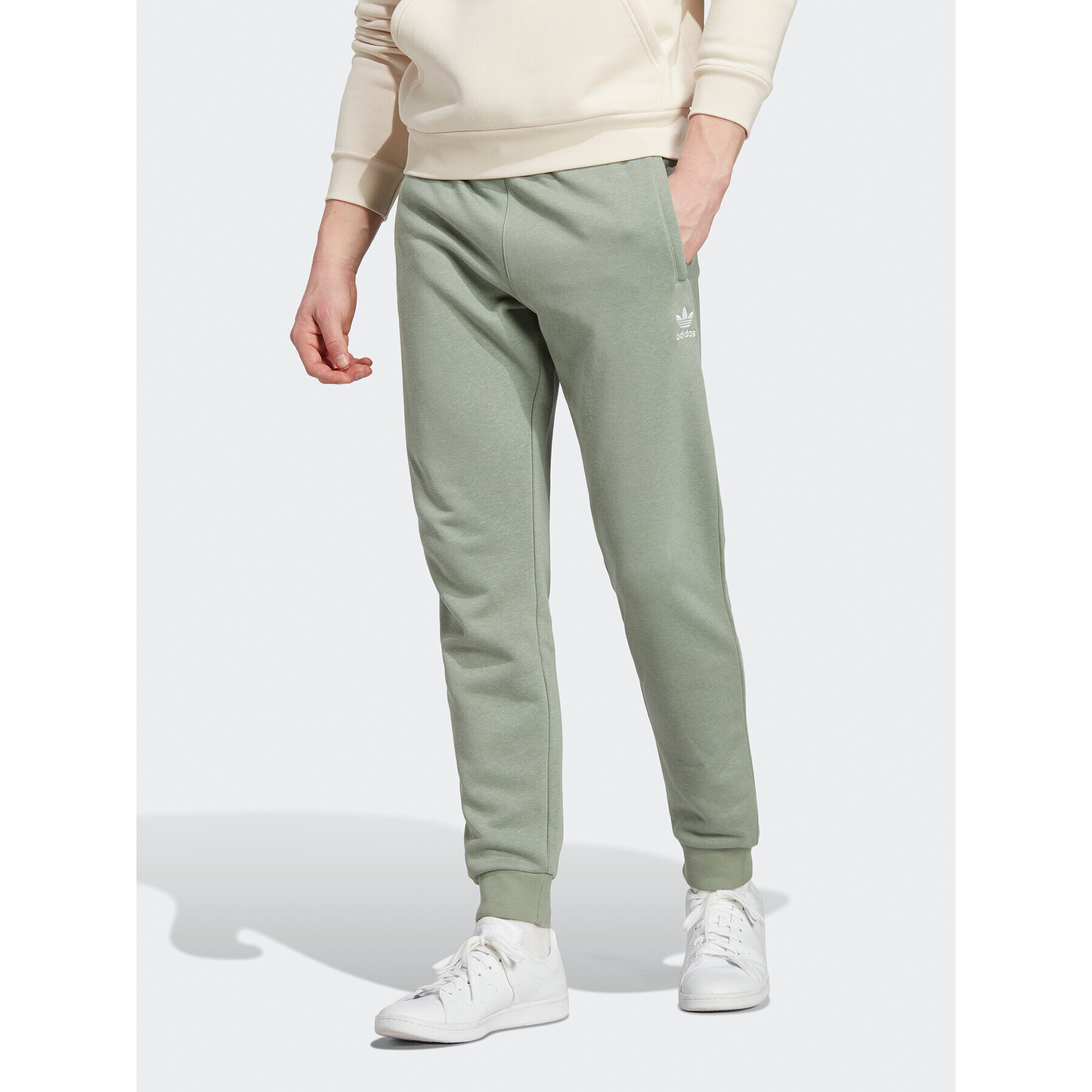 adidas Pantaloni trening Essentials+ Made with Hemp Joggers HR2968 Verde Slim Fit - Pled.ro