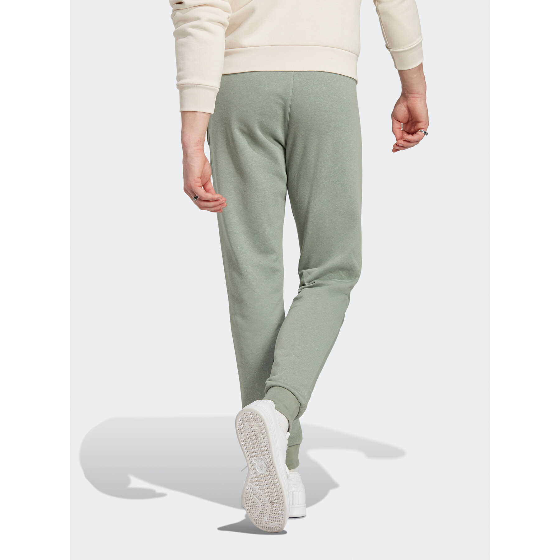 adidas Pantaloni trening Essentials+ Made with Hemp Joggers HR2968 Verde Slim Fit - Pled.ro