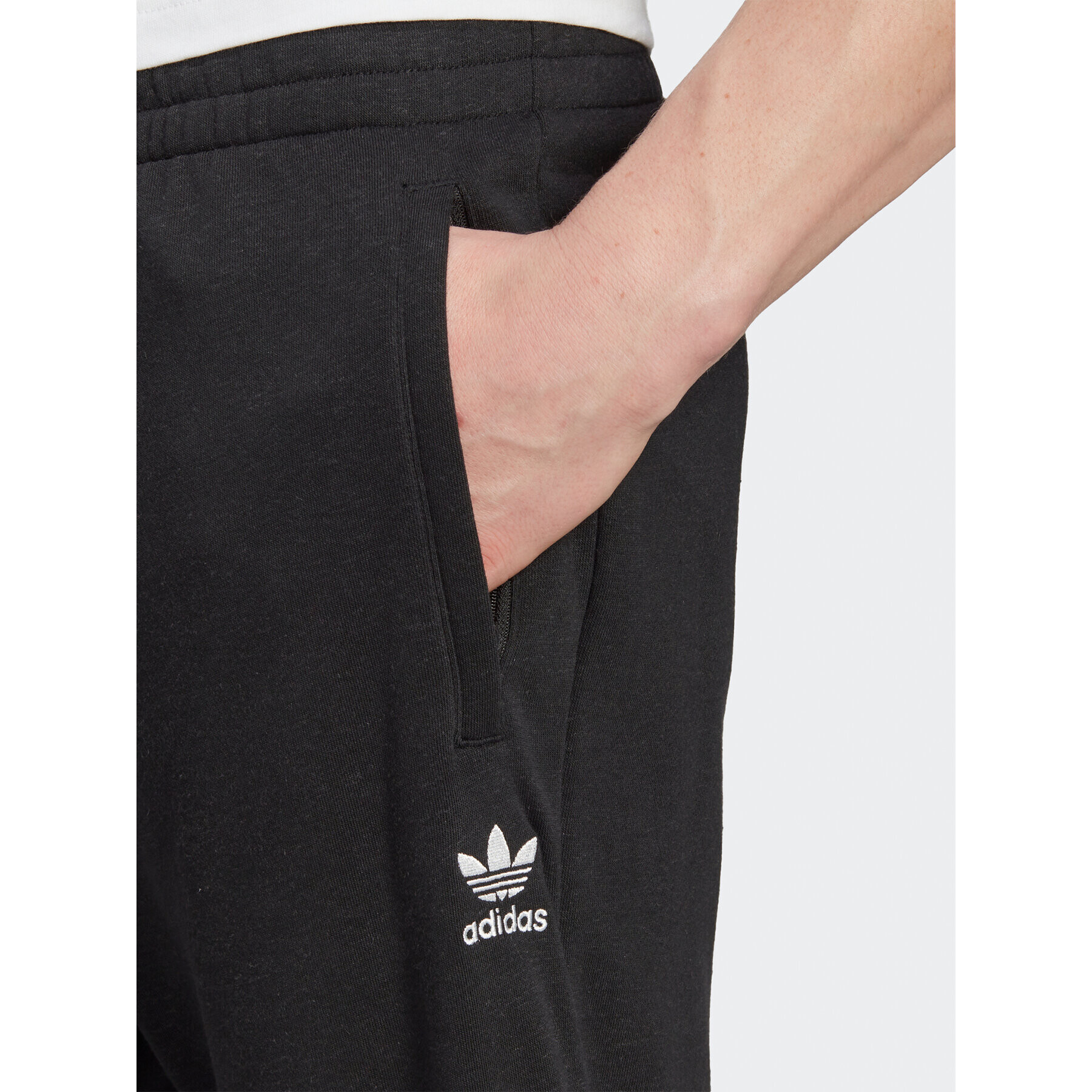 adidas Pantaloni trening Essentials+ Made with Hemp Joggers HR8616 Negru Slim Fit - Pled.ro