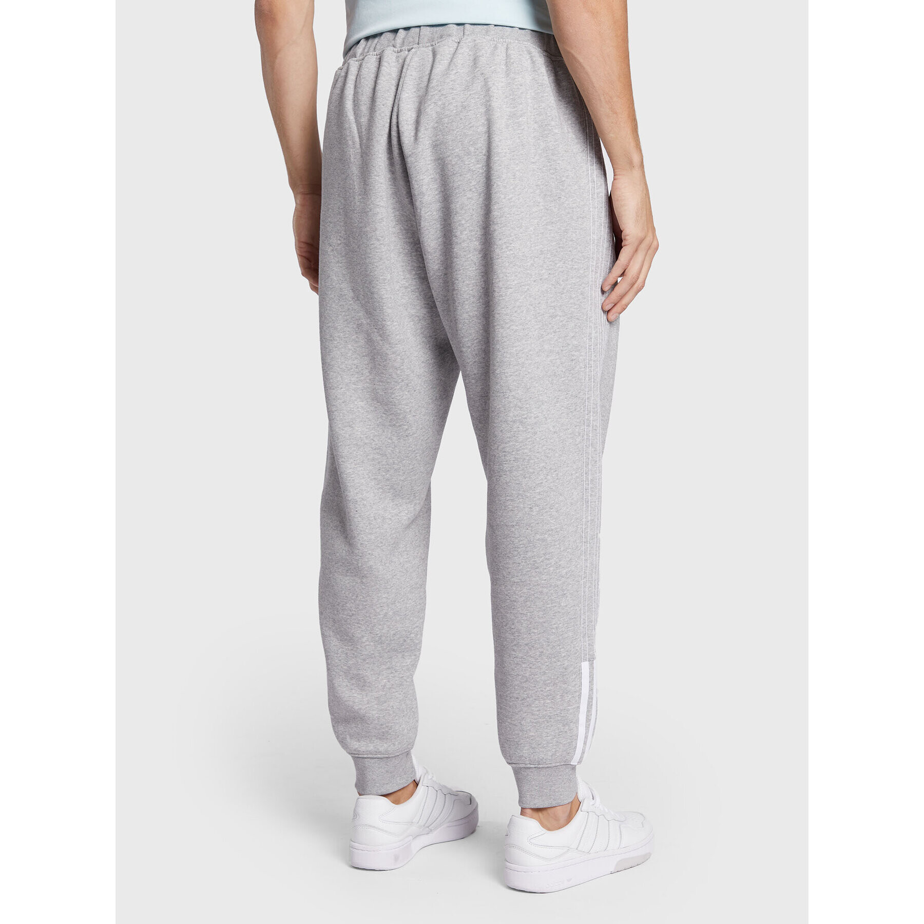 adidas Pantaloni trening Fleece Sst HI2997 Gri Regular Fit - Pled.ro