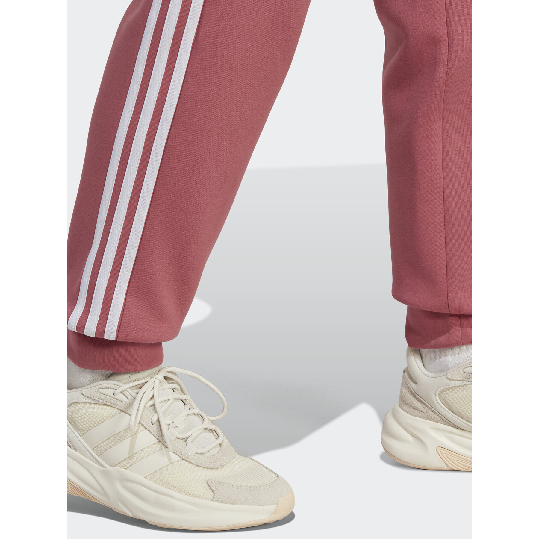 adidas Pantaloni trening Future Icons 3-Stripes Regular Tracksuit Bottoms IB8532 Roz Regular Fit - Pled.ro