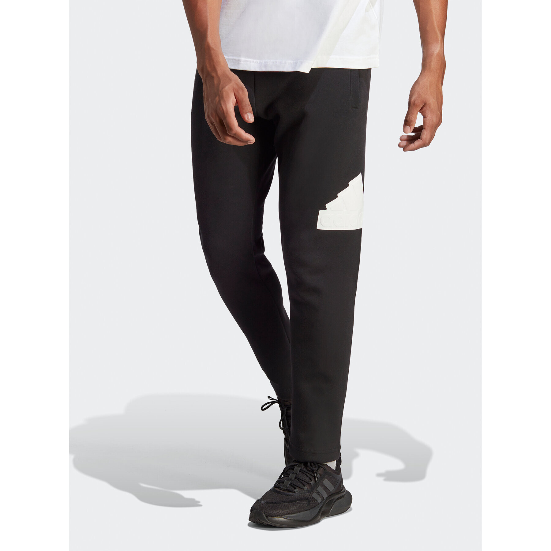 adidas Pantaloni trening Future Icons Badge of Sport Joggers IC3759 Negru Regular Fit - Pled.ro