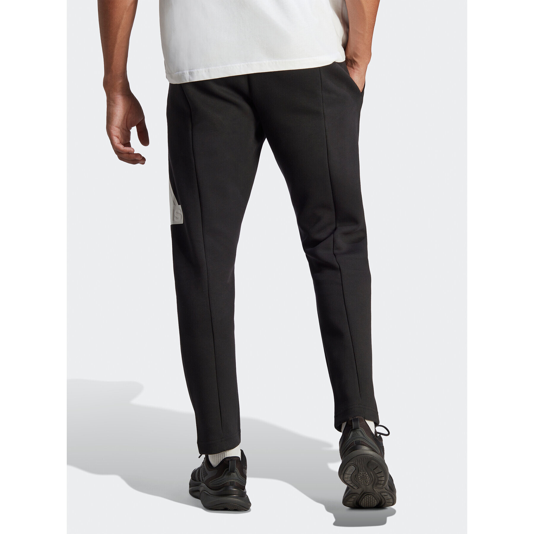 adidas Pantaloni trening Future Icons Badge of Sport Joggers IC3759 Negru Regular Fit - Pled.ro