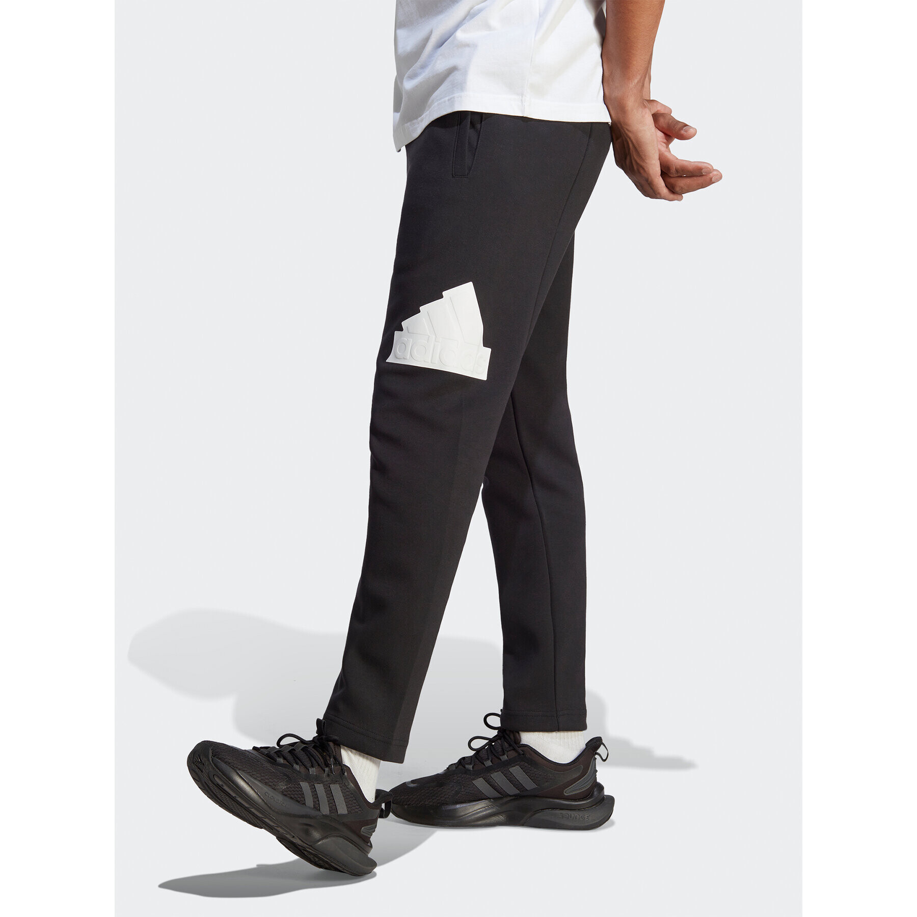 adidas Pantaloni trening Future Icons Badge of Sport Joggers IC3759 Negru Regular Fit - Pled.ro