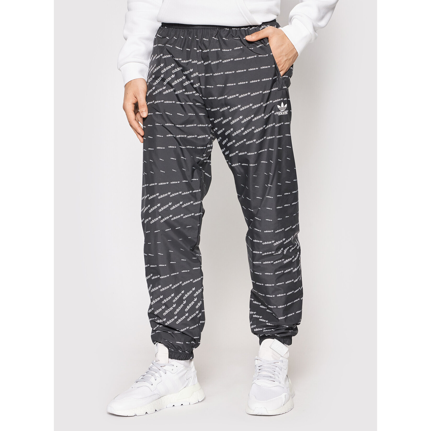 adidas Pantaloni trening Graphics Monogram H13484 Negru Regular Fit - Pled.ro