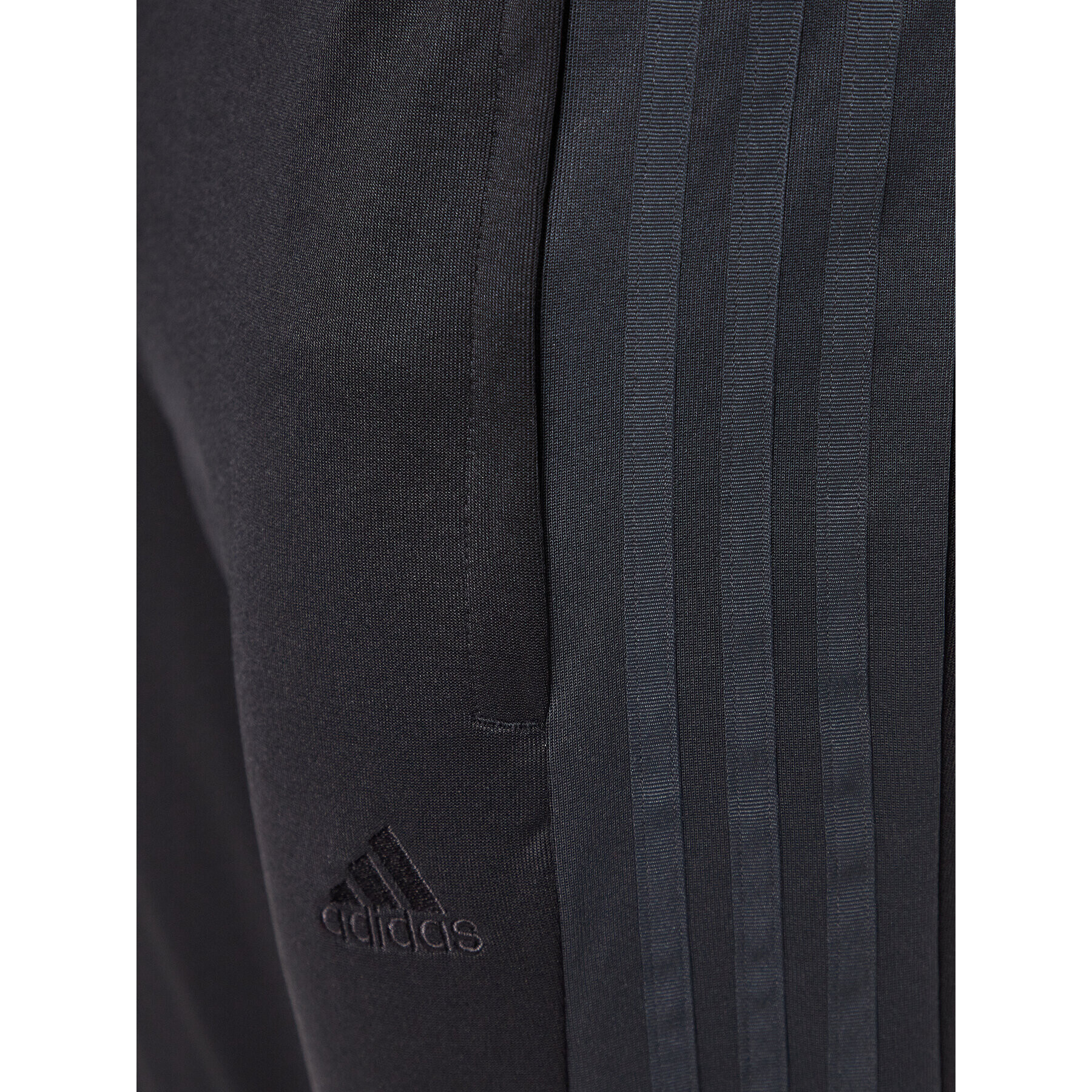 adidas Pantaloni trening IM2899 Negru Regular Fit - Pled.ro