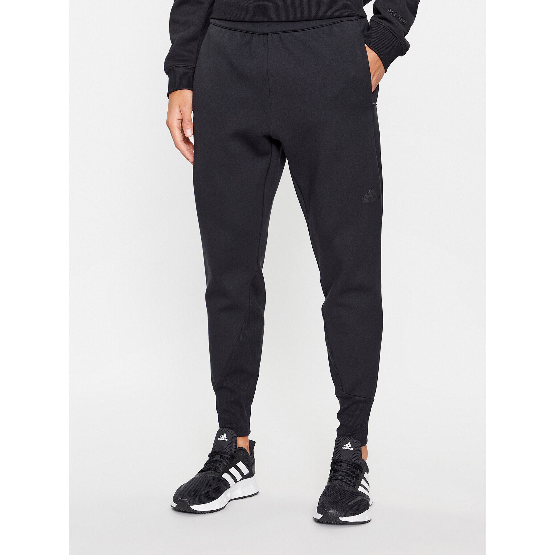 adidas Pantaloni trening IN5102 Negru Regular Fit - Pled.ro