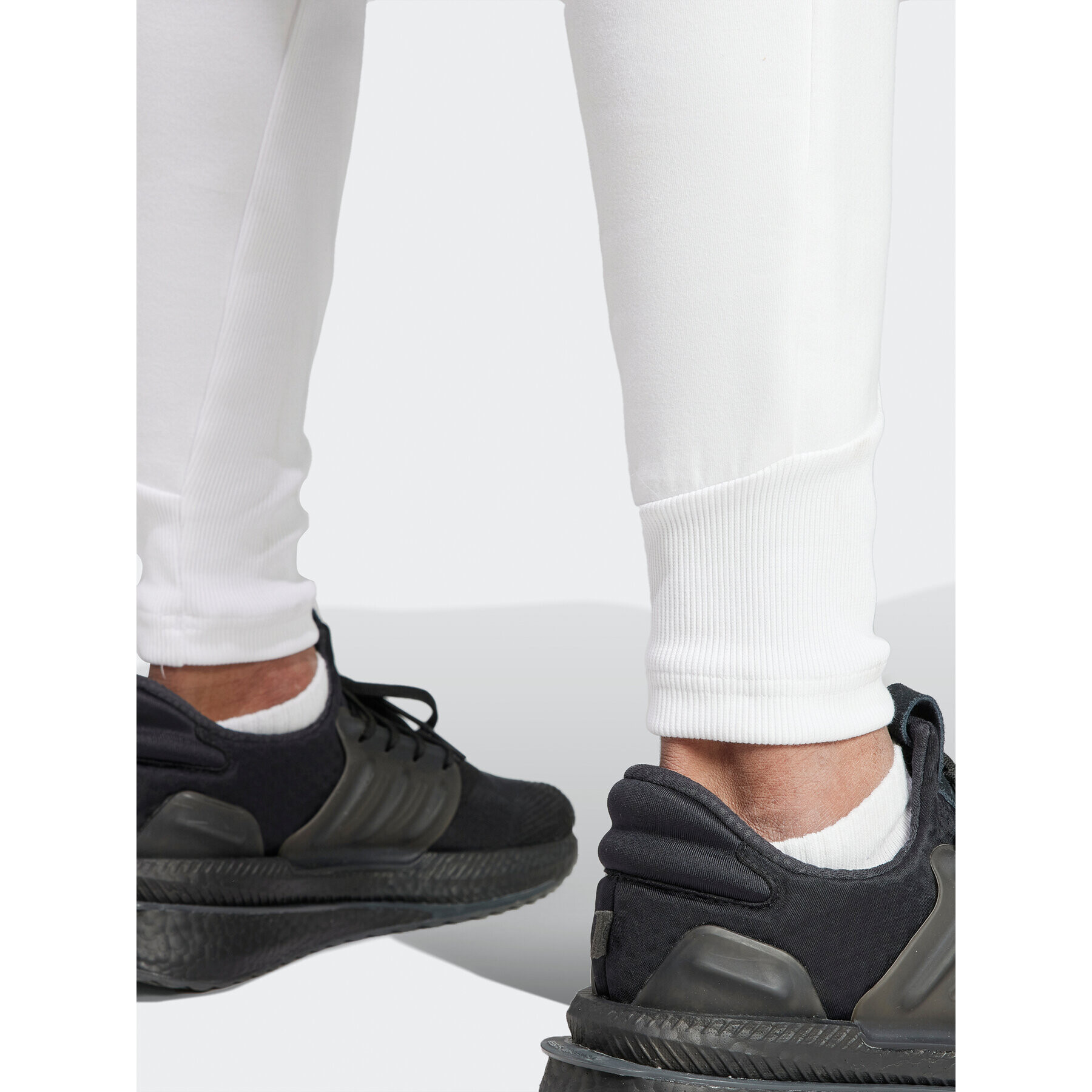 adidas Pantaloni trening IN5105 Alb Regular Fit - Pled.ro